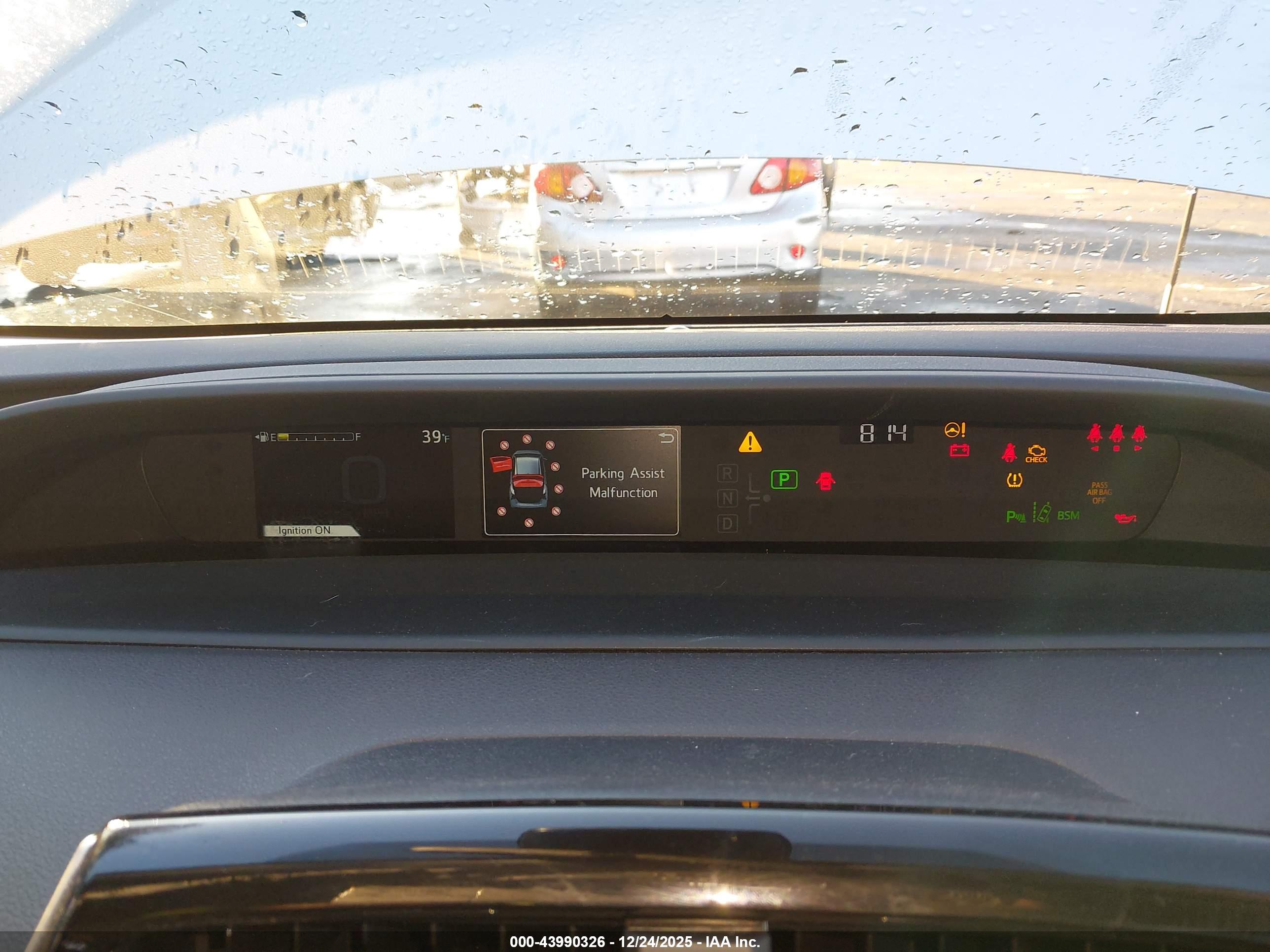 TOYOTA PRIUS image 7