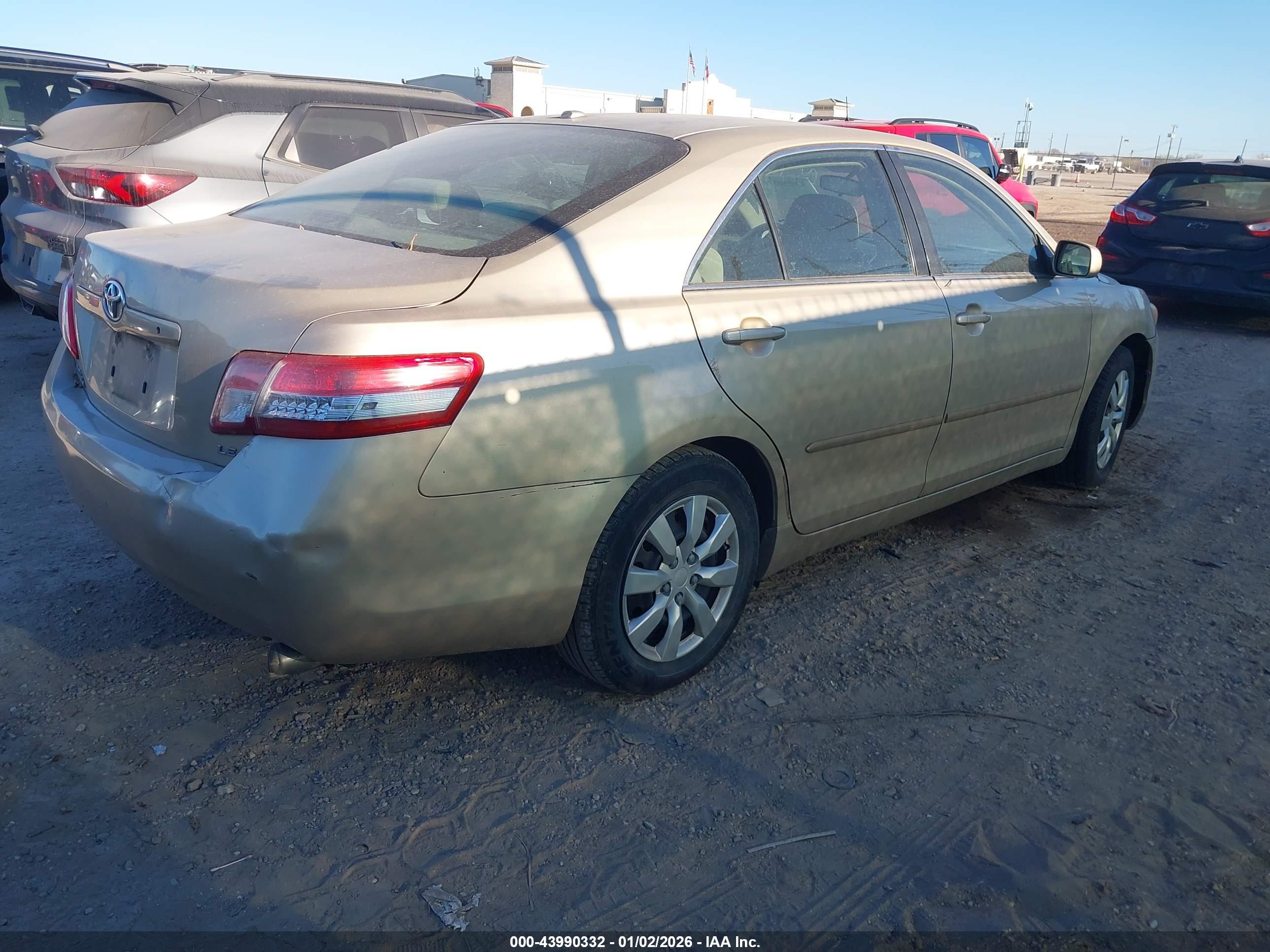 TOYOTA CAMRY image 4