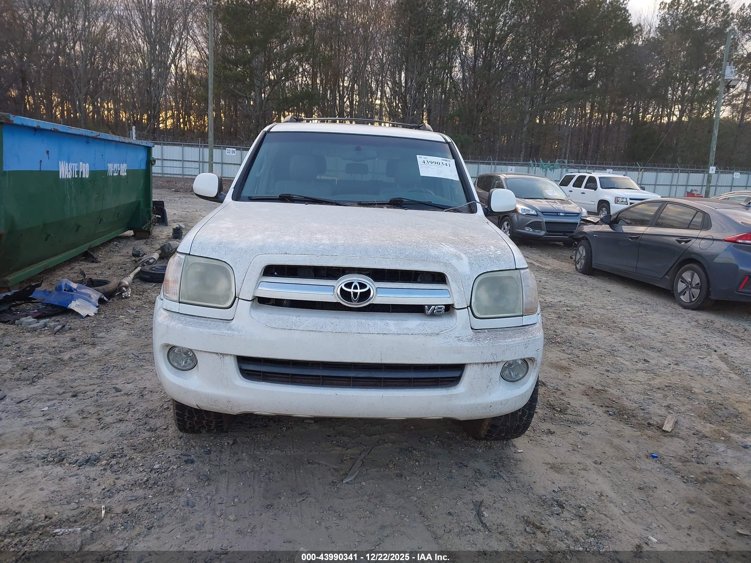 TOYOTA SEQUOIA image 6