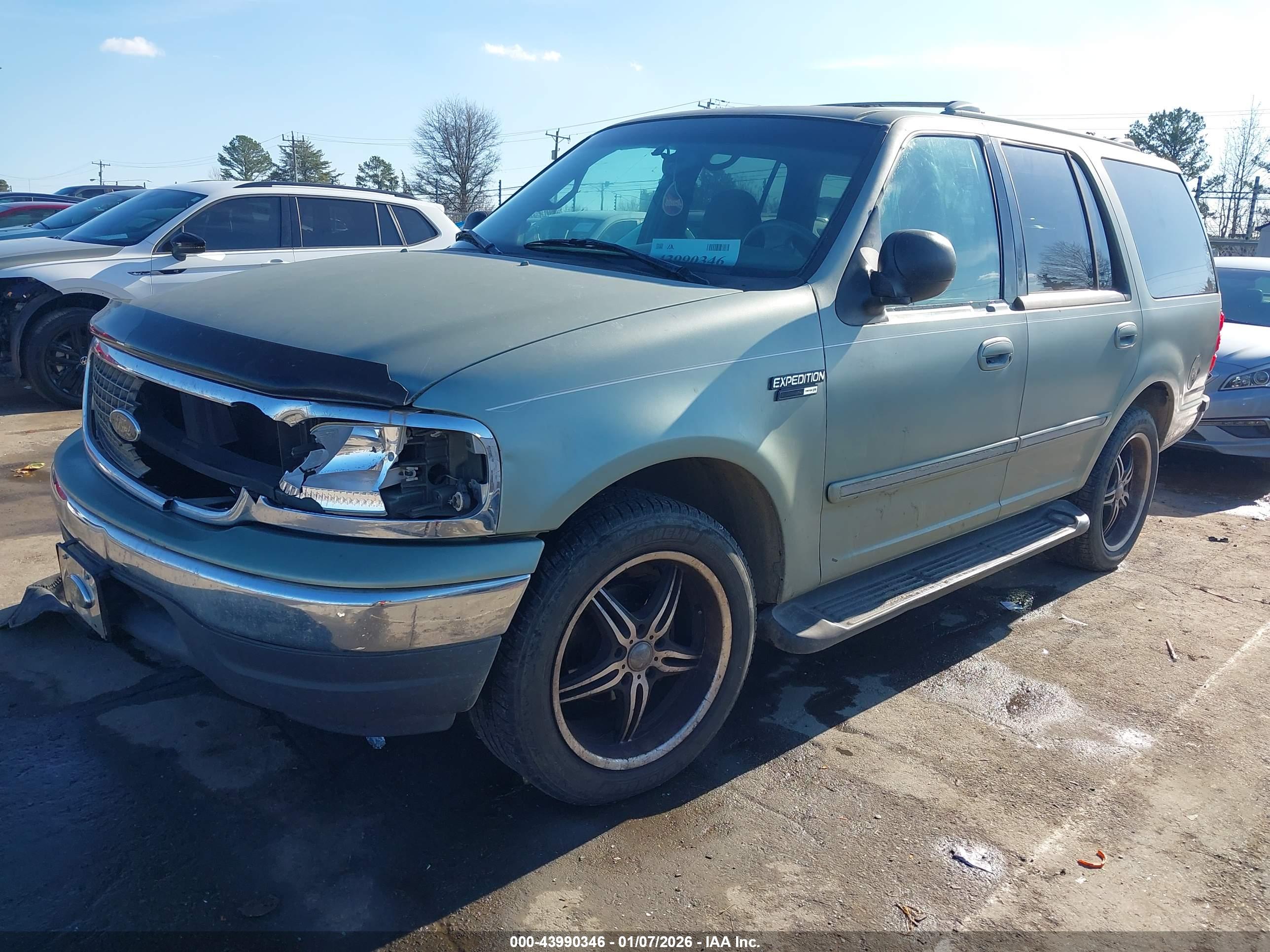 FORD EXPEDITION image 2