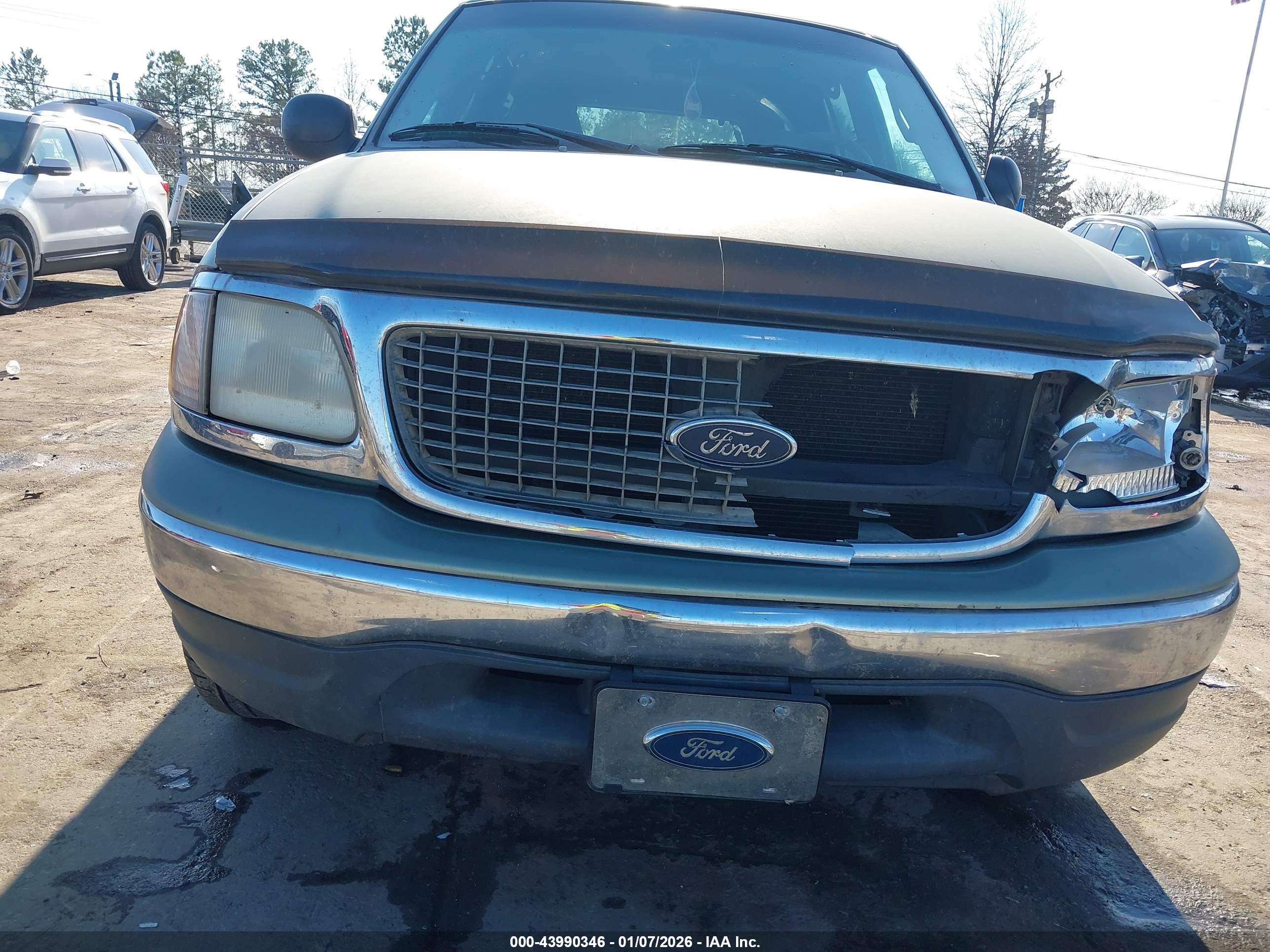 FORD EXPEDITION image 6