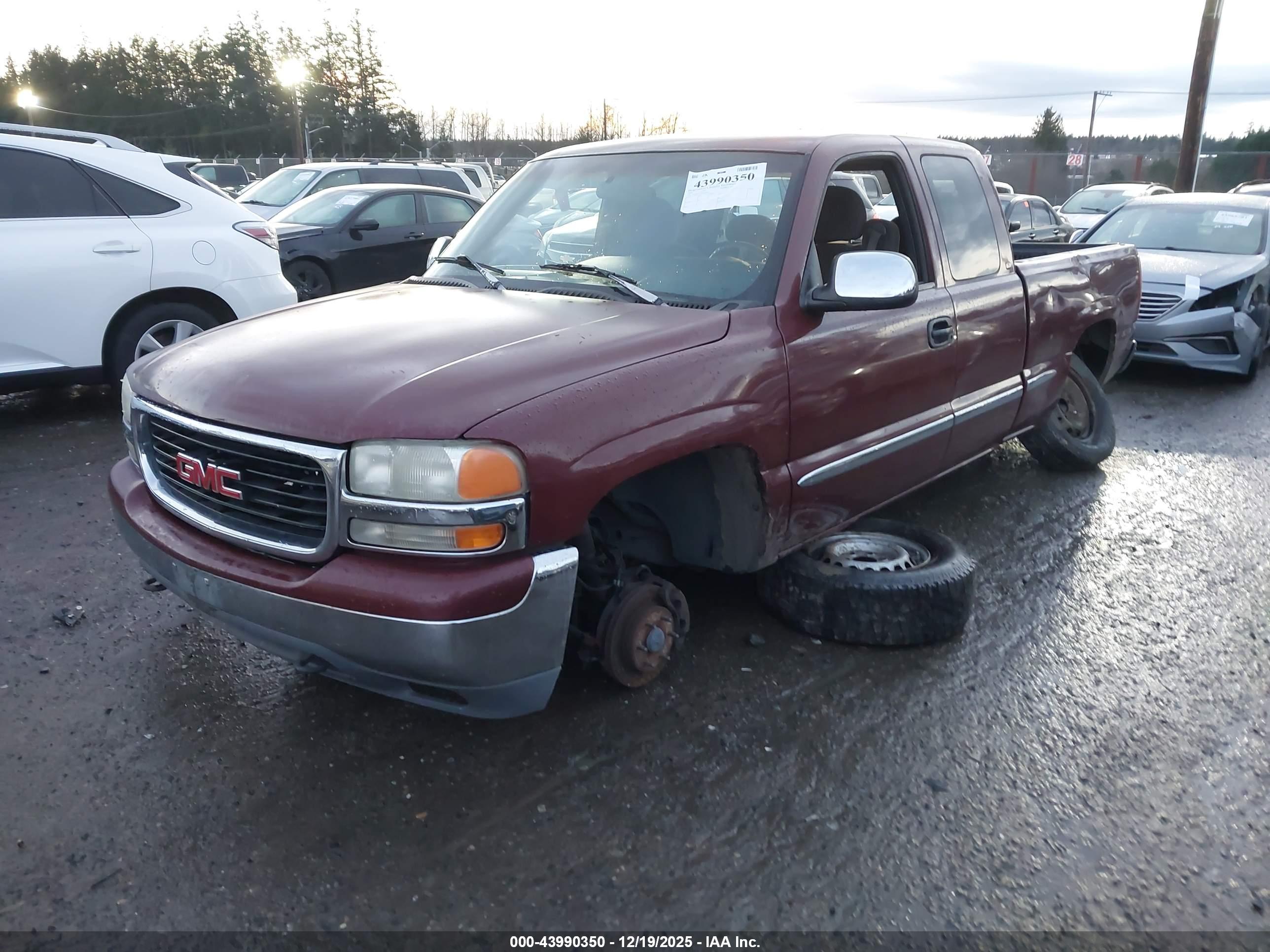 GMC SIERRA image 2