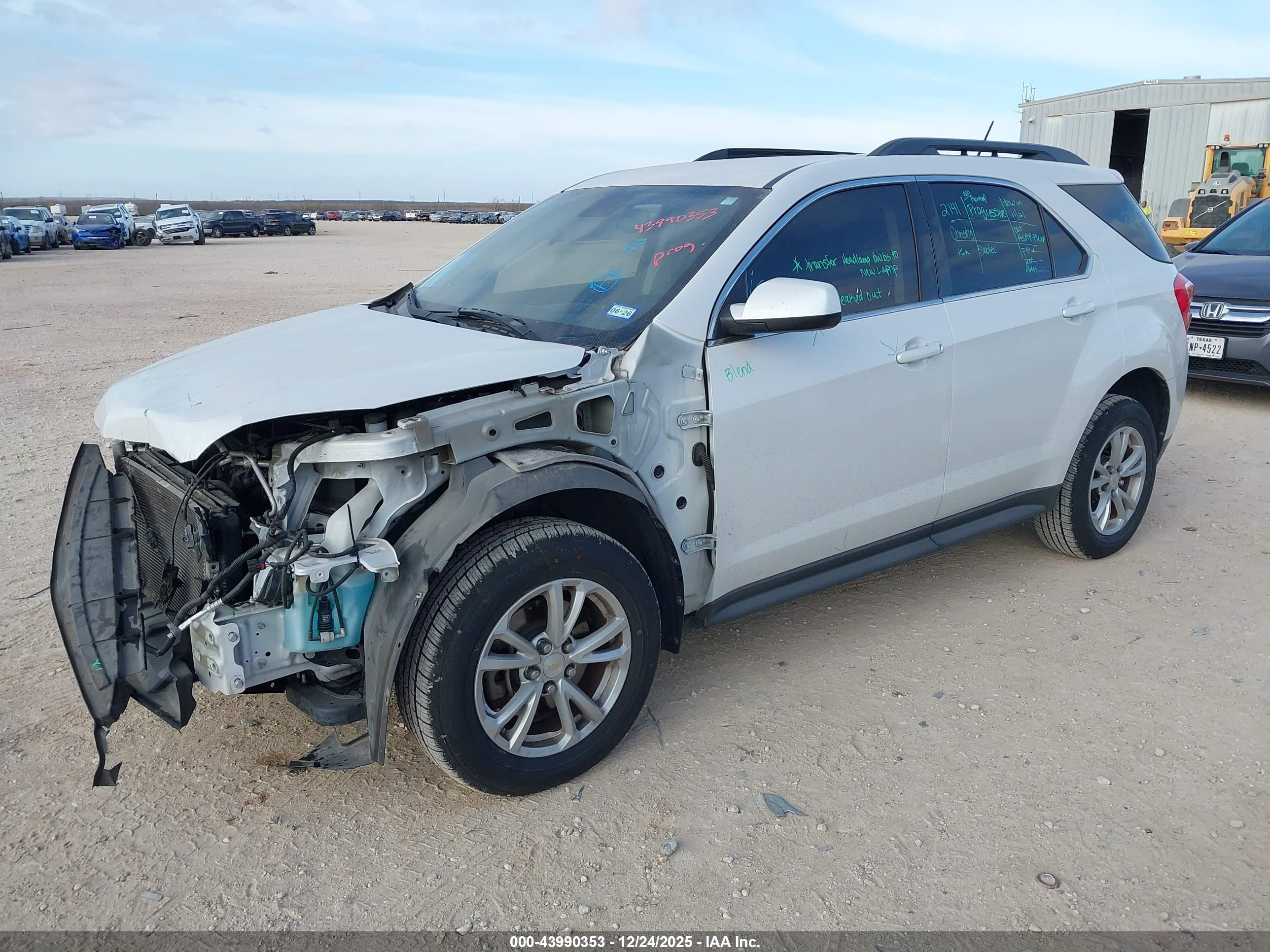 CHEVROLET EQUINOX image 2
