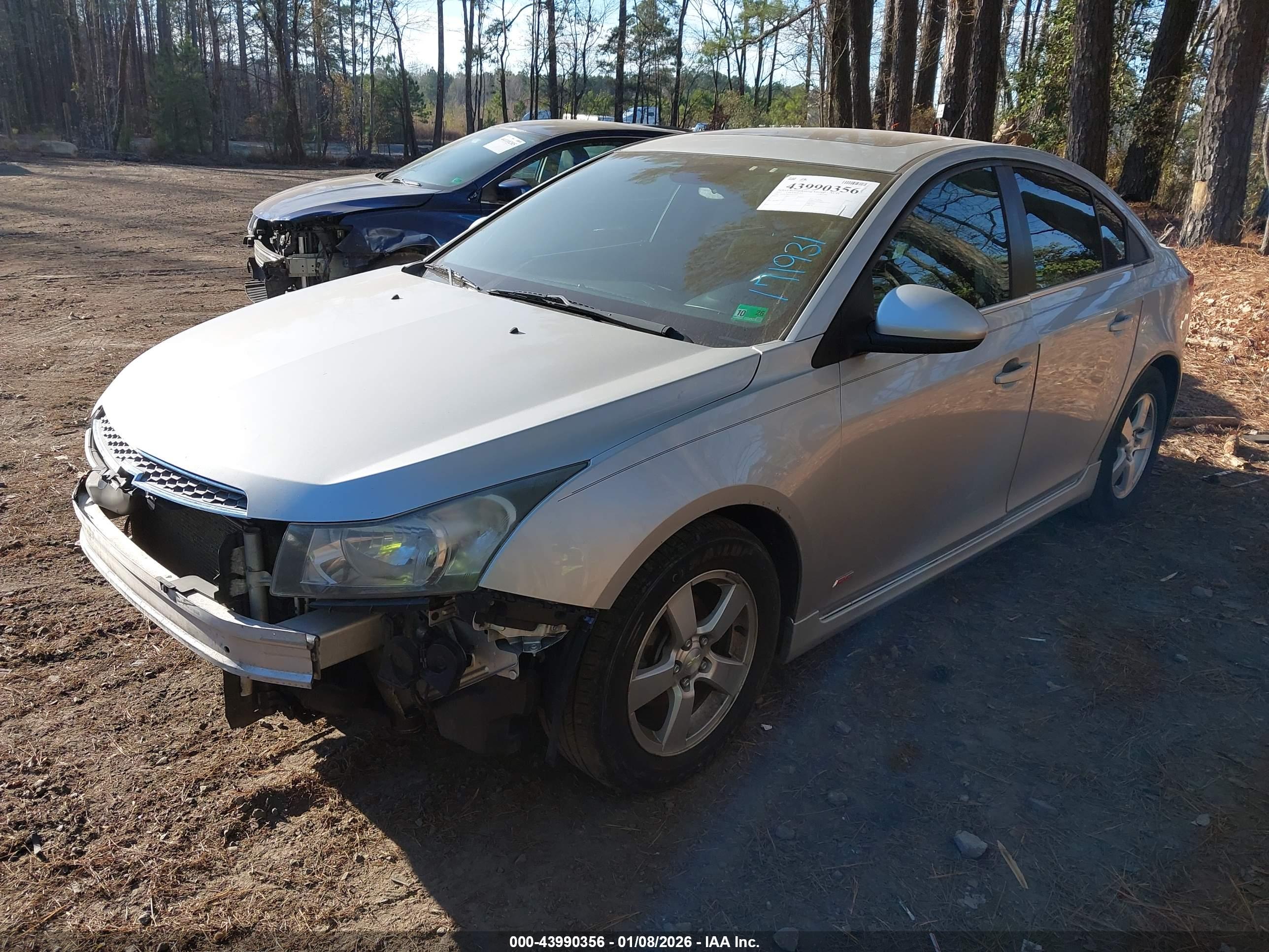CHEVROLET CRUZE image 2