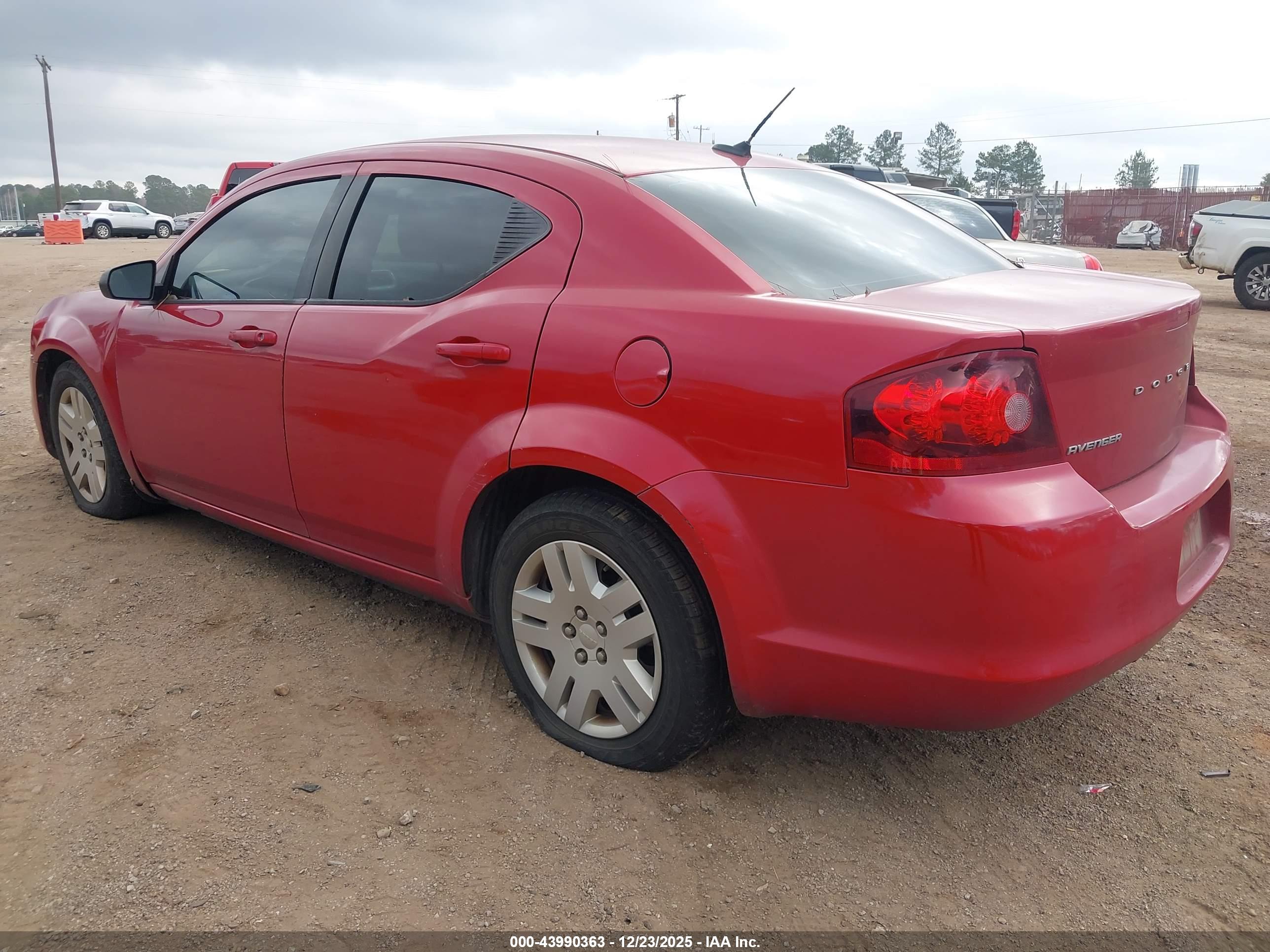 DODGE AVENGER image 3