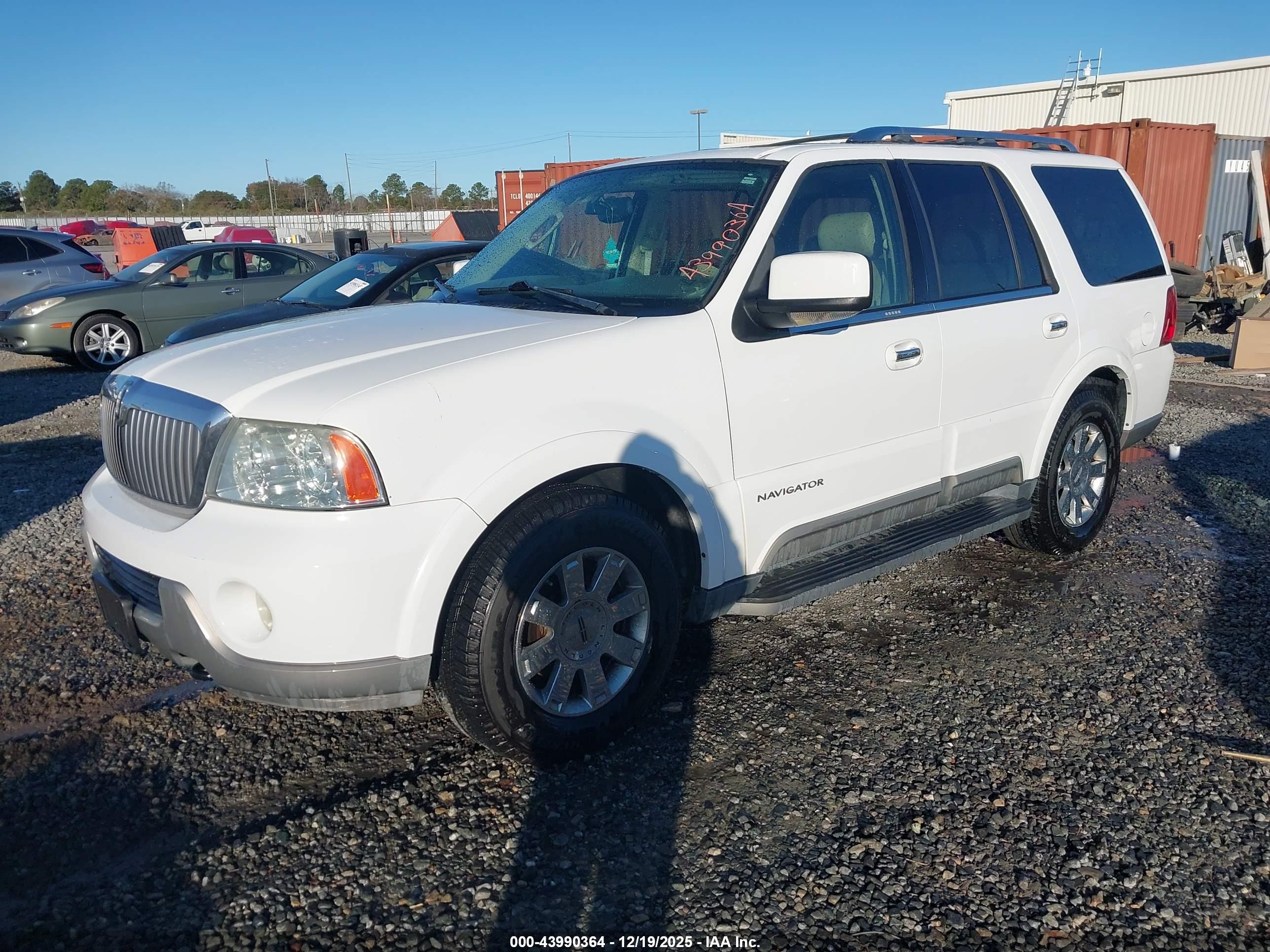 LINCOLN NAVIGATOR image 2