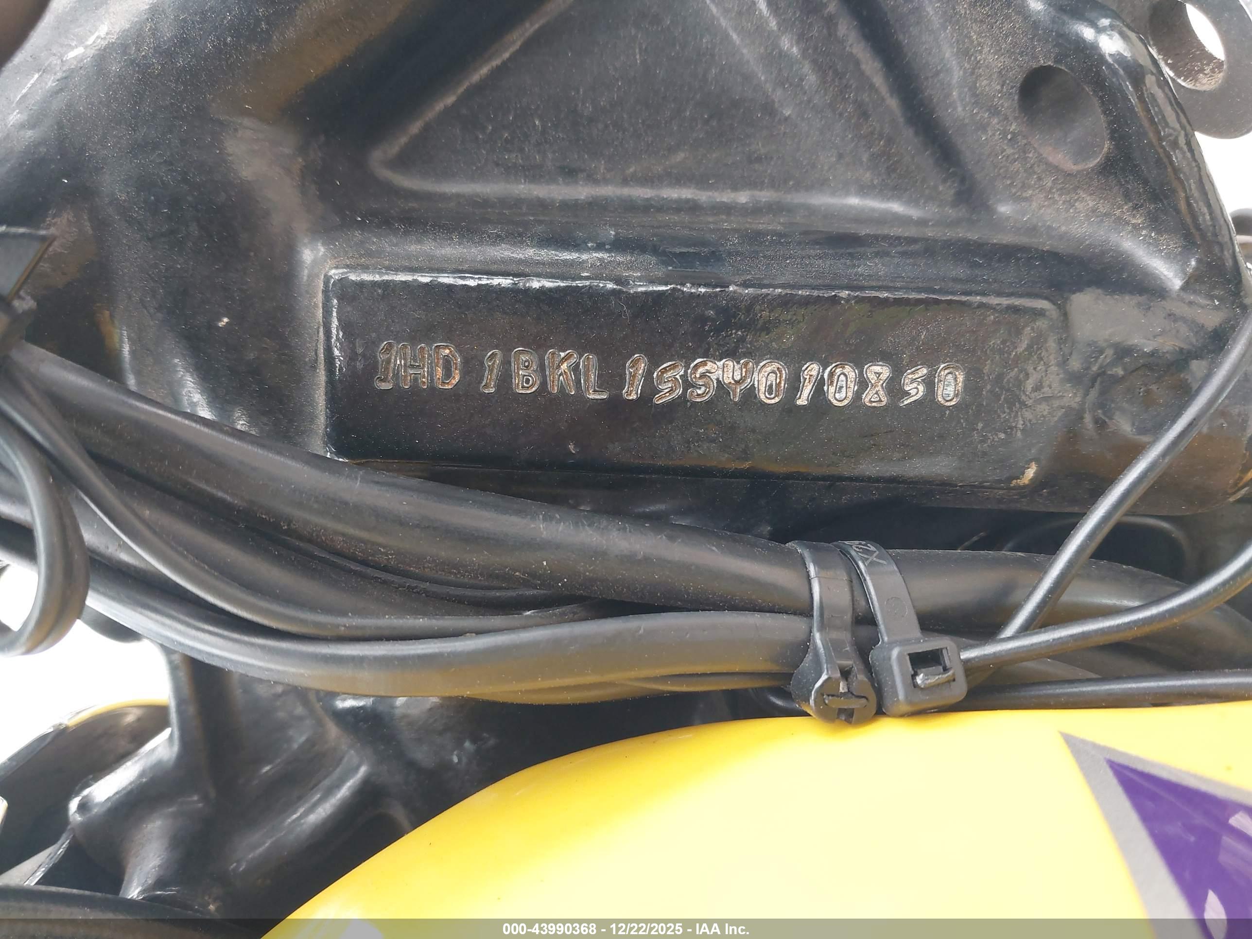 HARLEY-DAVIDSON FXST image 10