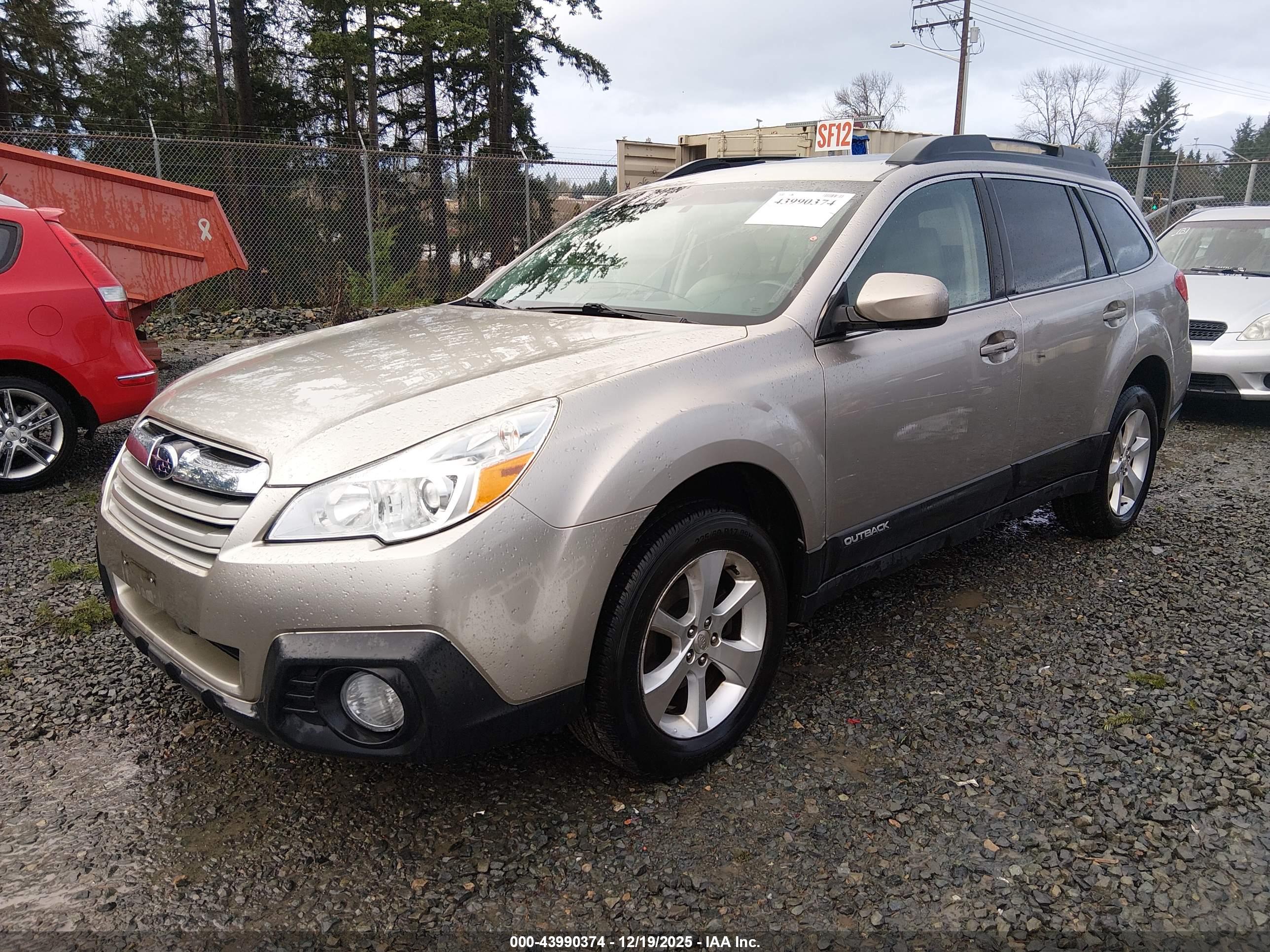 SUBARU OUTBACK image 2