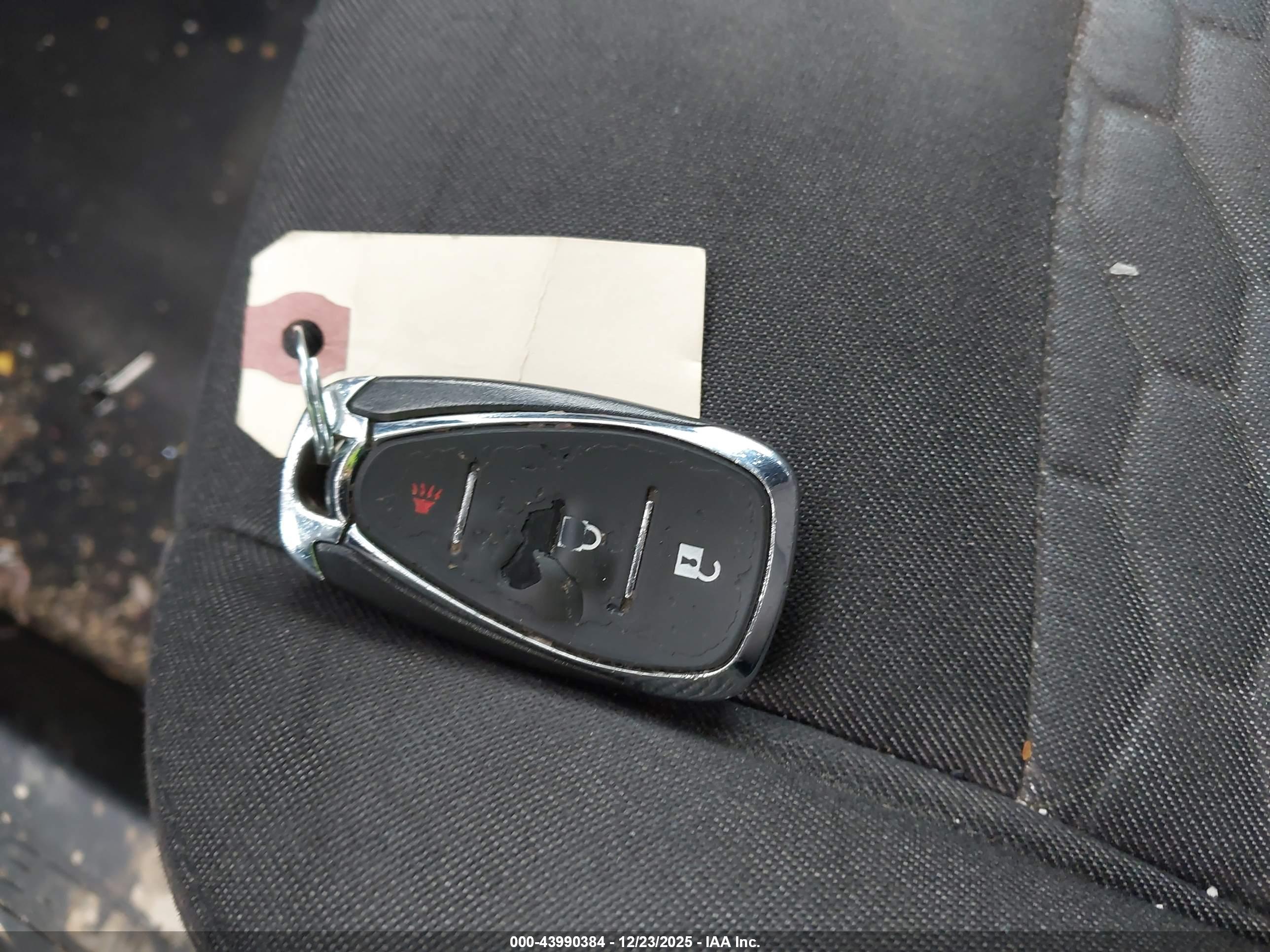 CHEVROLET EQUINOX image 11