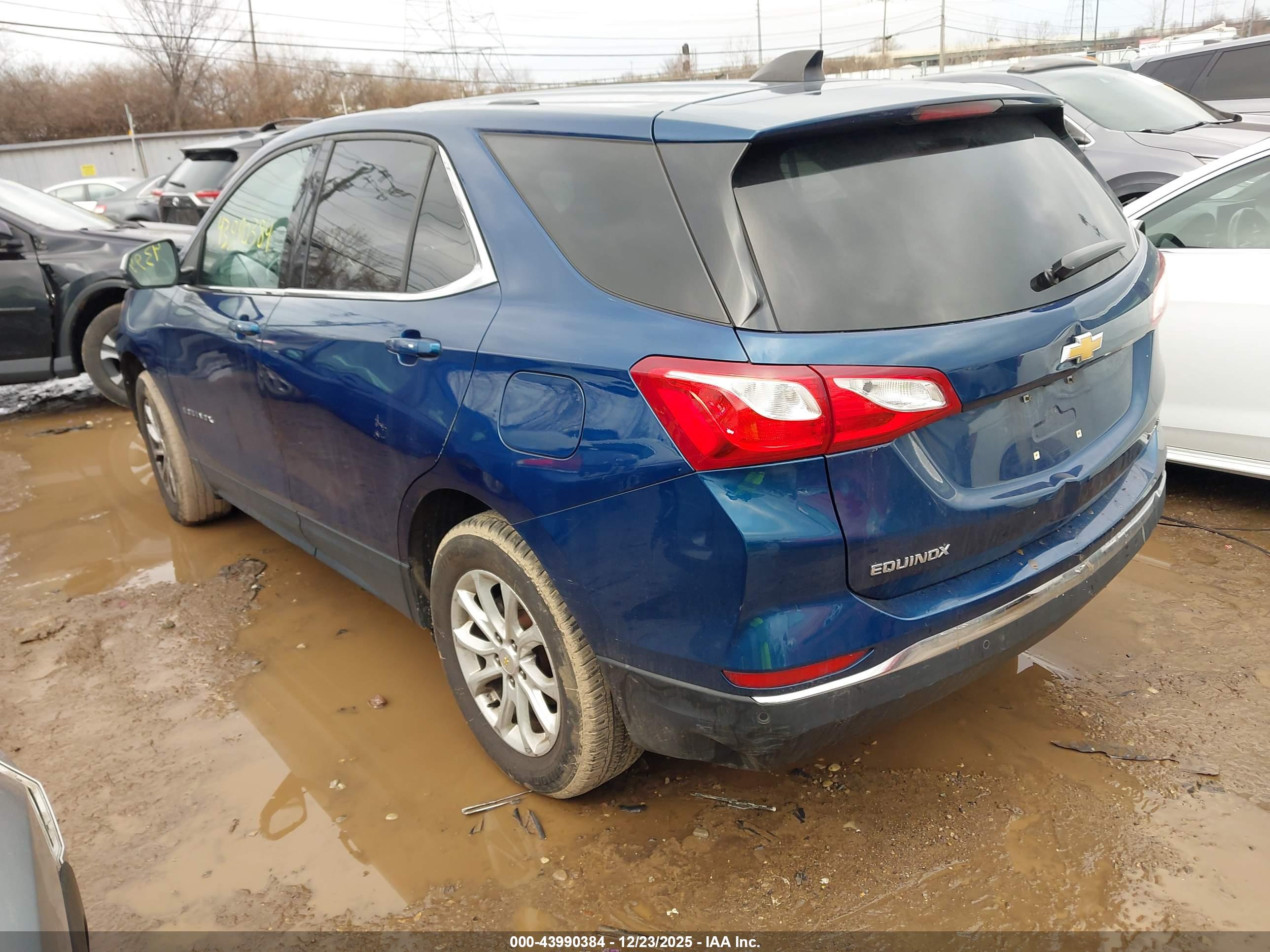 CHEVROLET EQUINOX image 3