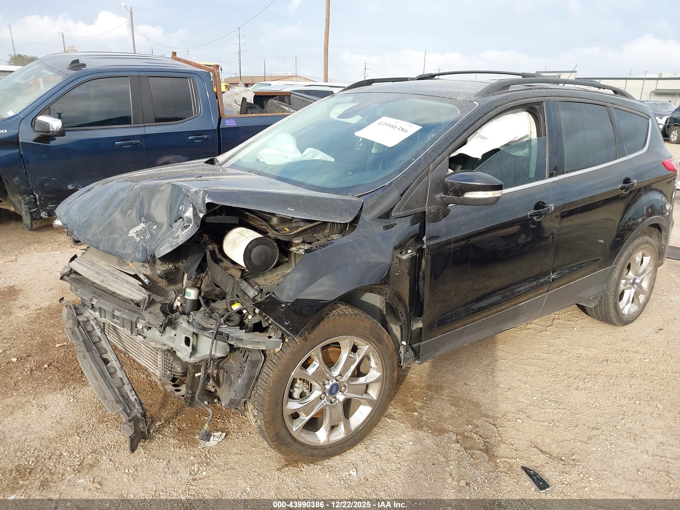 FORD ESCAPE image 2