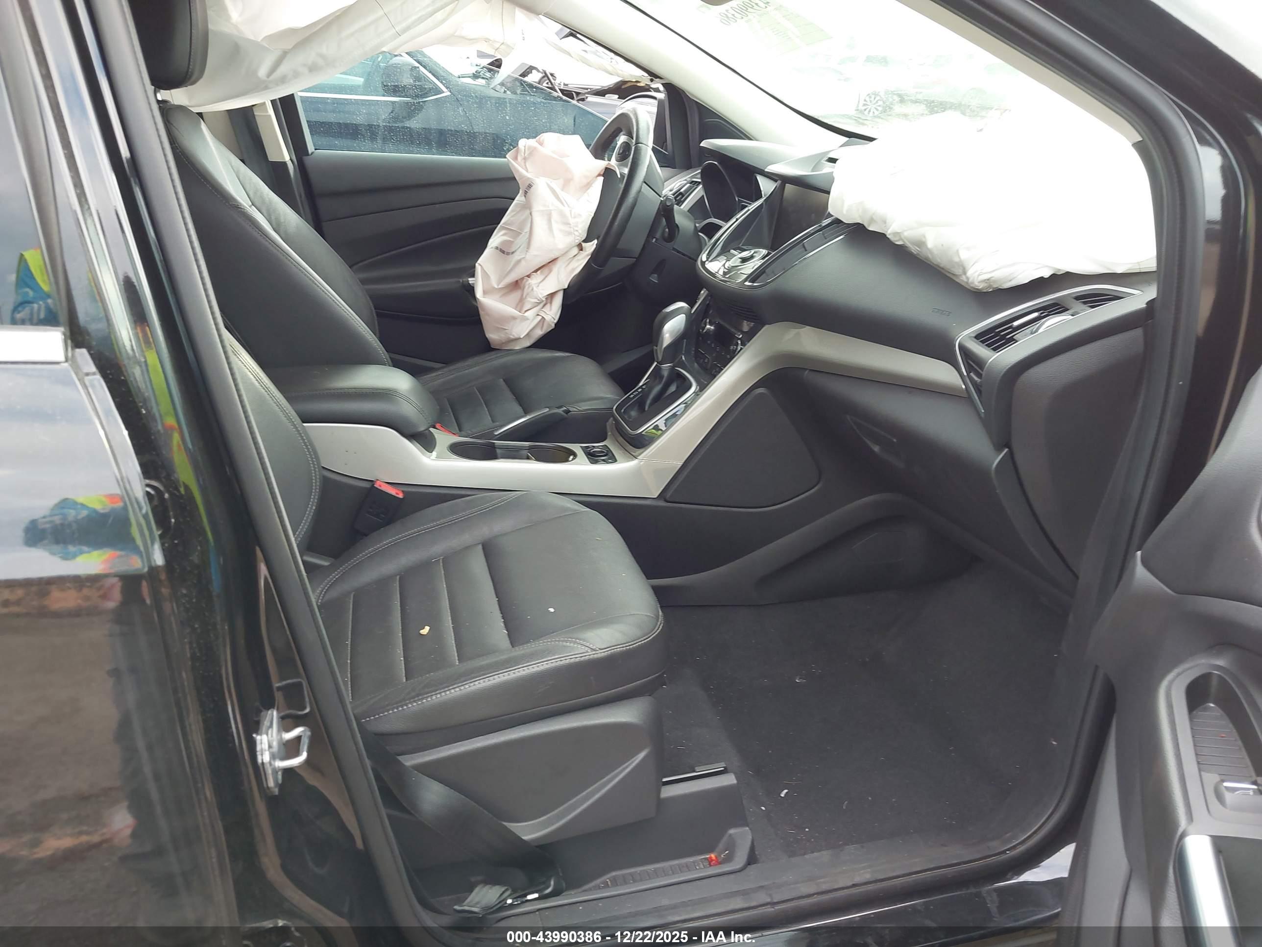 FORD ESCAPE image 5