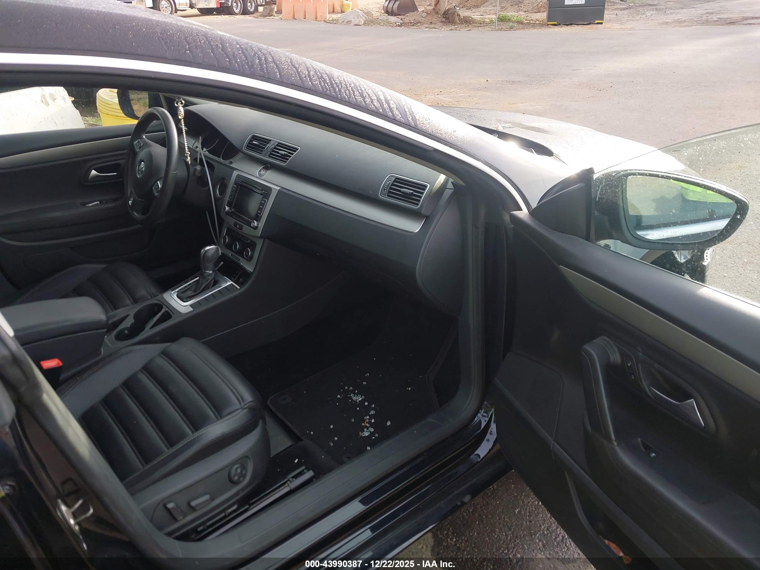 VOLKSWAGEN CC image 5