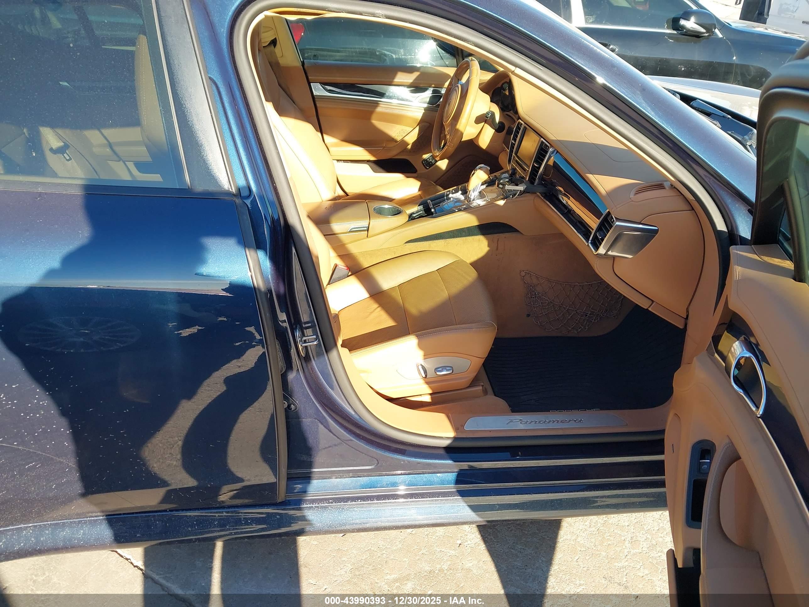 PORSCHE PANAMERA image 5