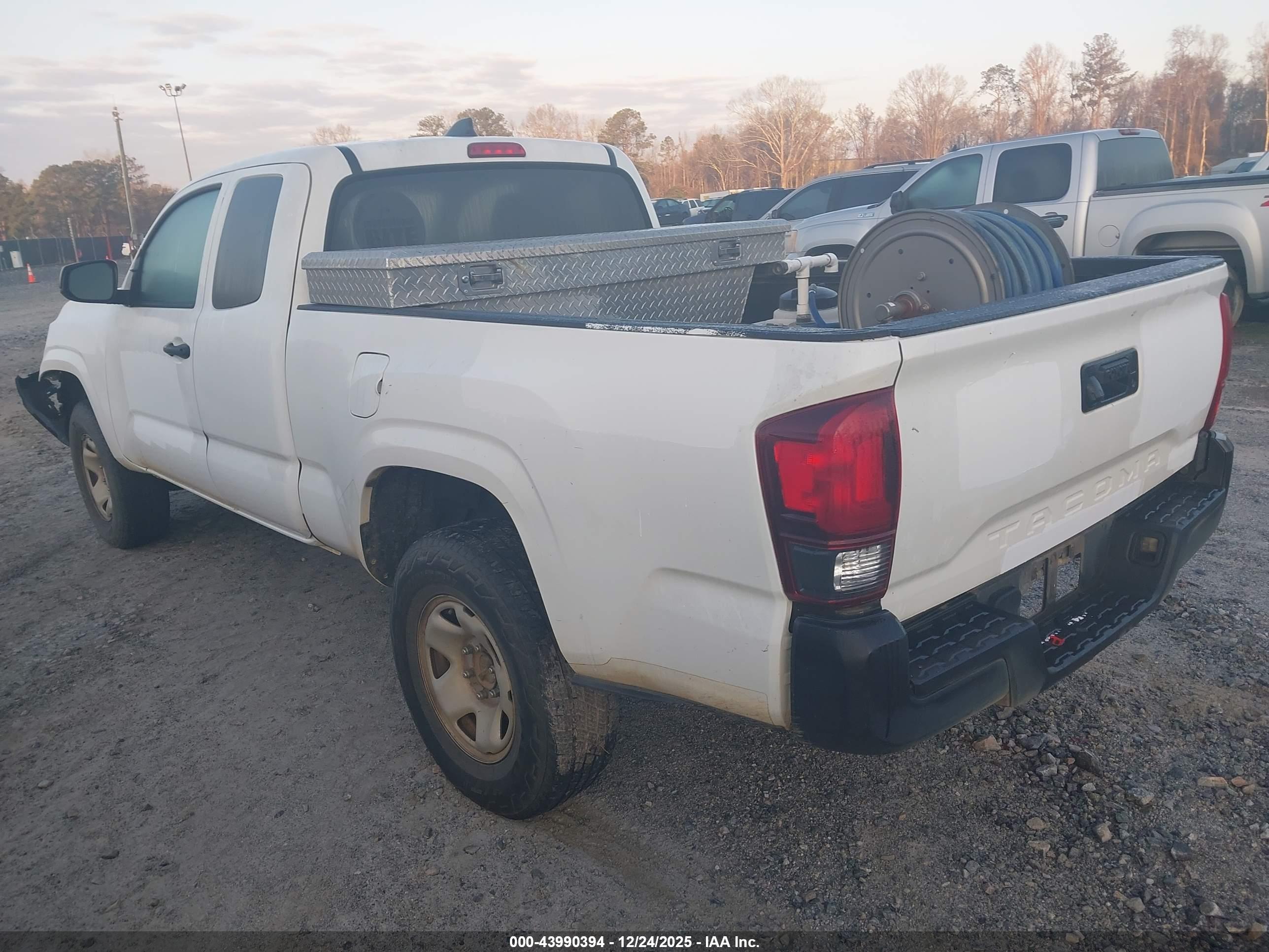 TOYOTA TACOMA image 3