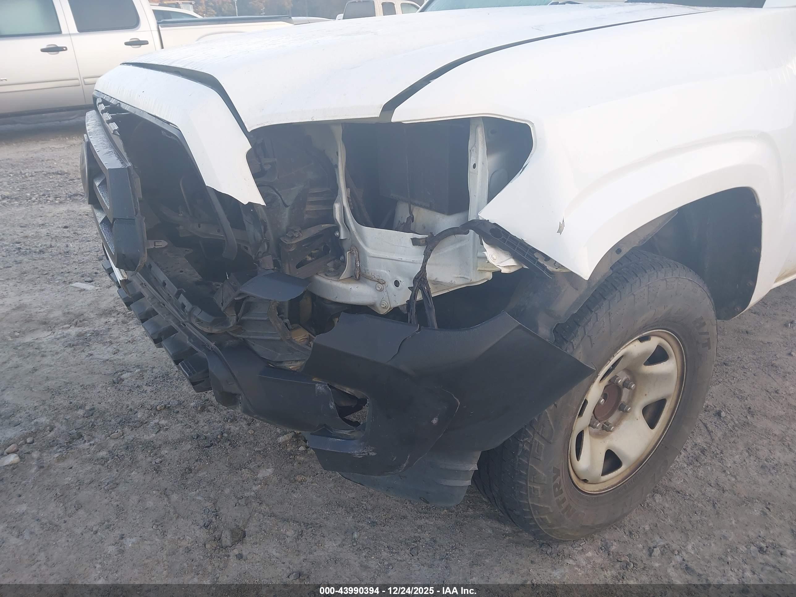 TOYOTA TACOMA image 6