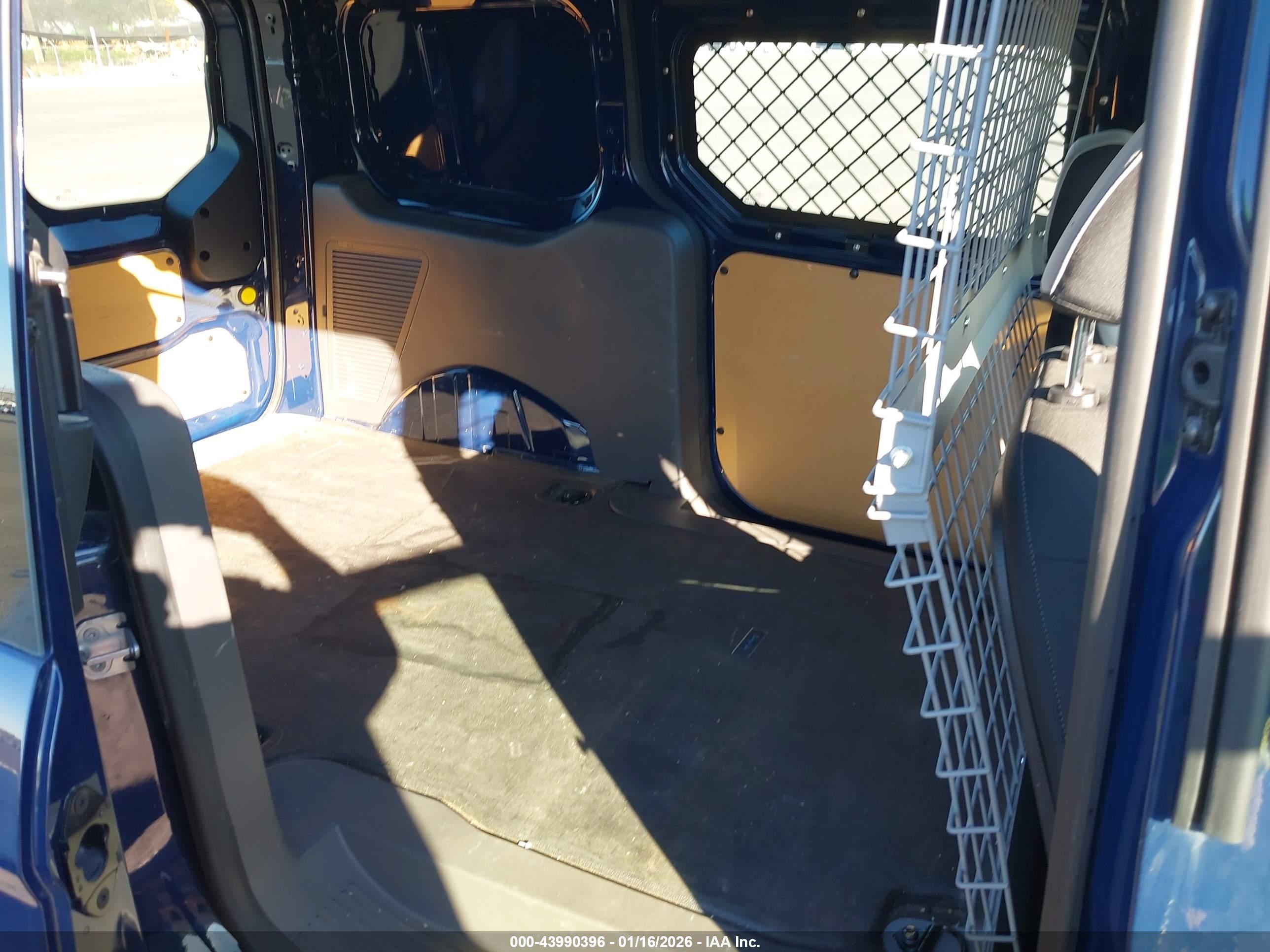 FORD TRANSIT image 8