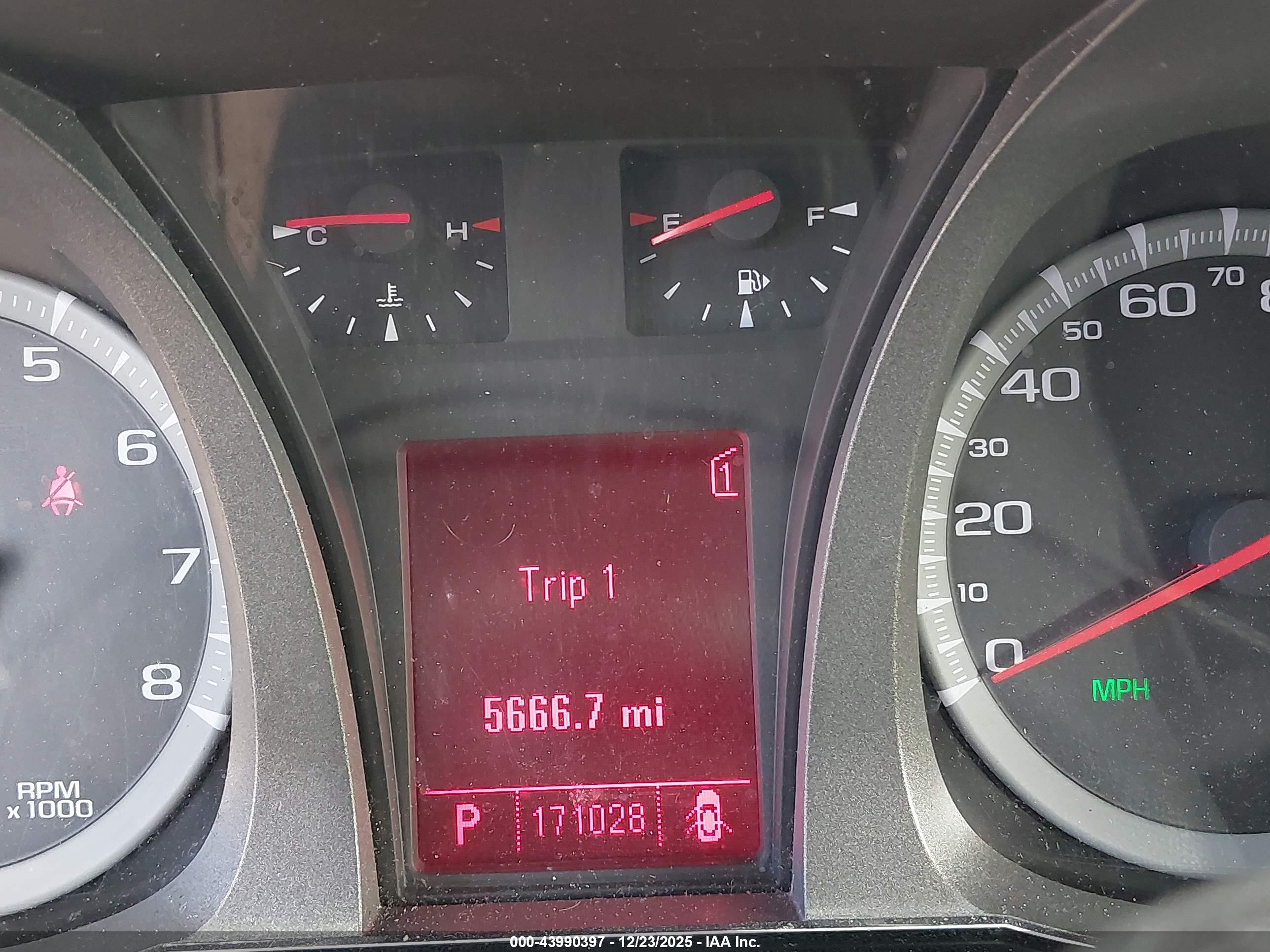 GMC TERRAIN image 7