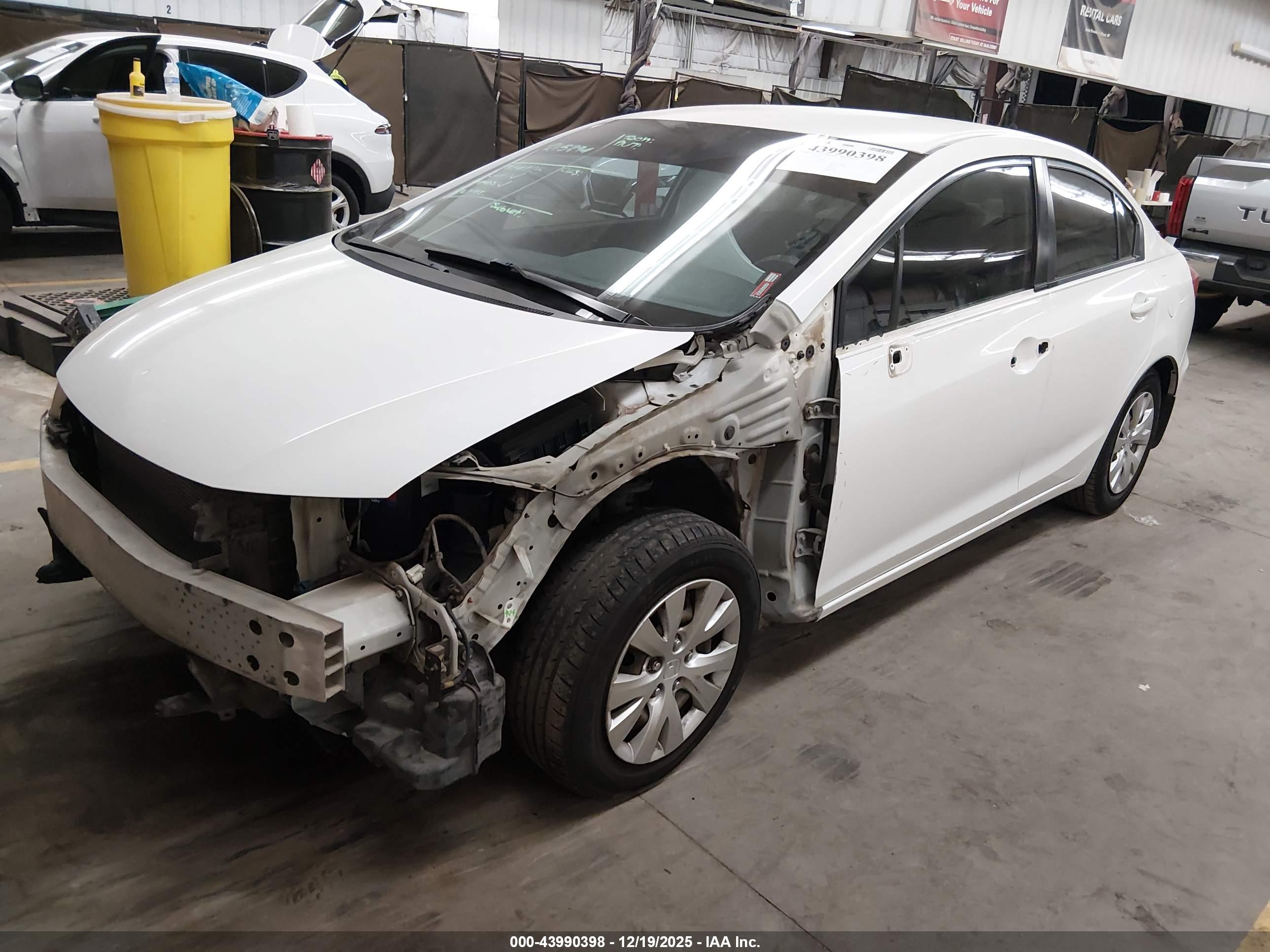 HONDA CIVIC image 2