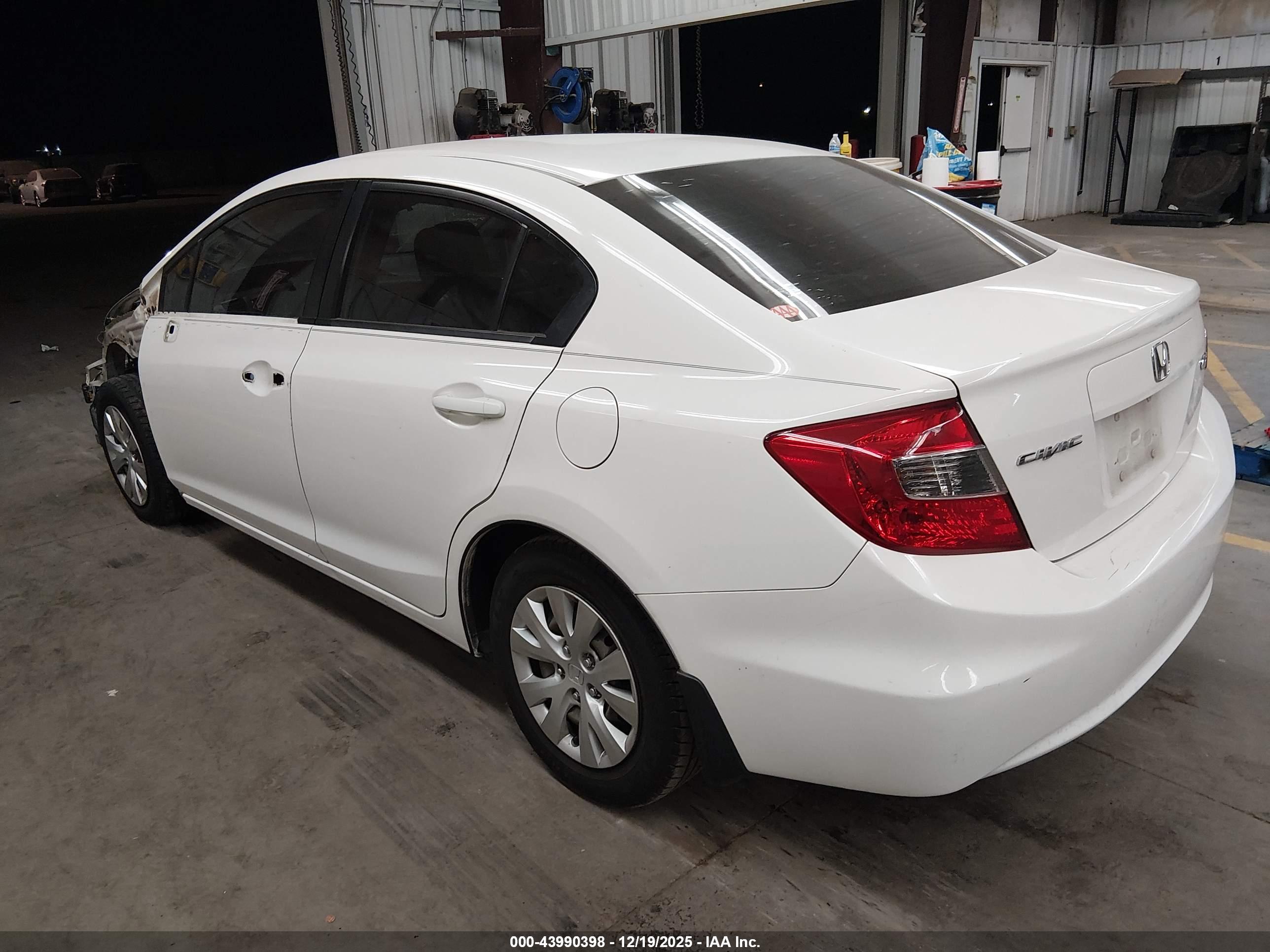 HONDA CIVIC image 3