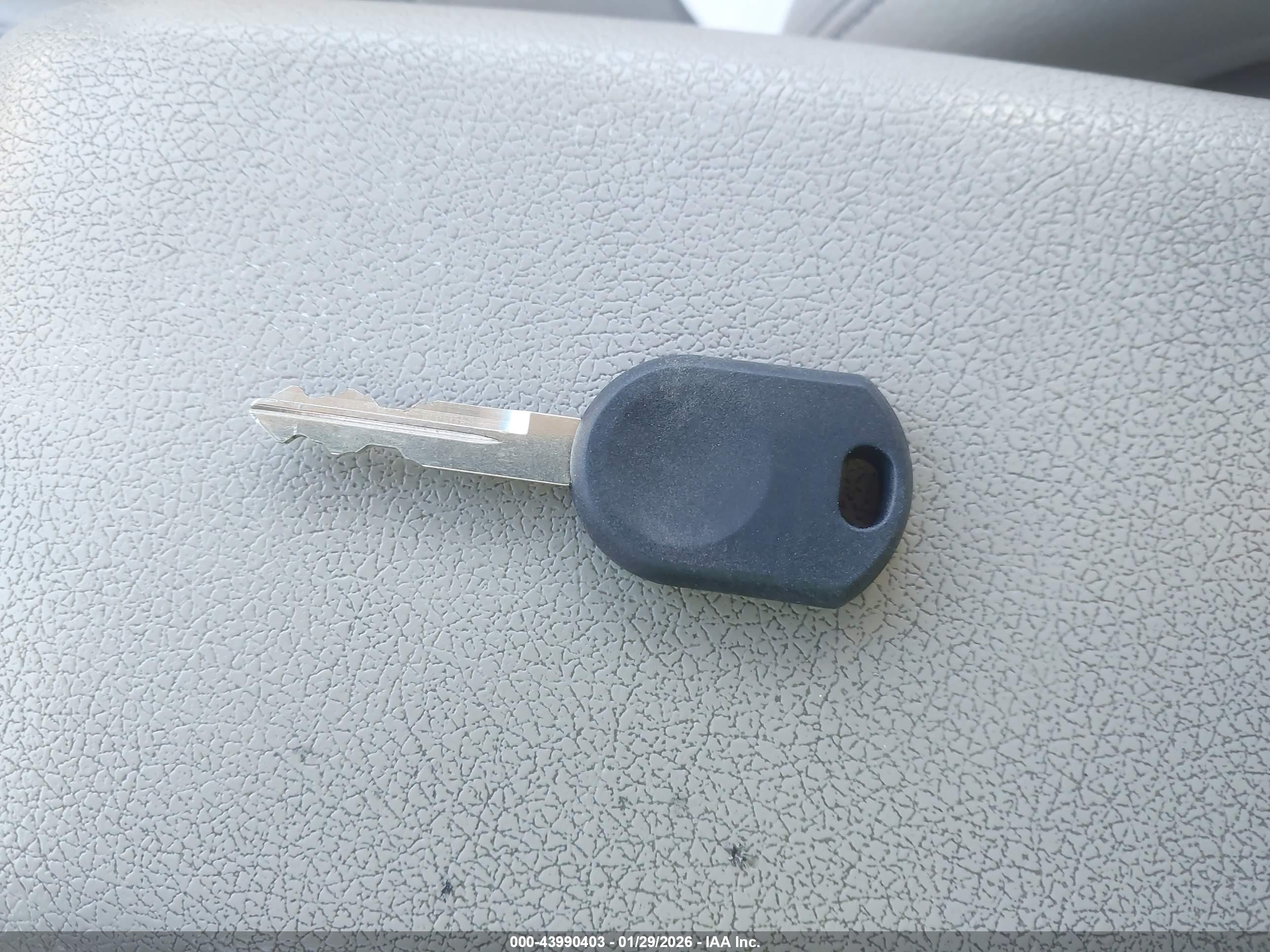 FORD FUSION image 11