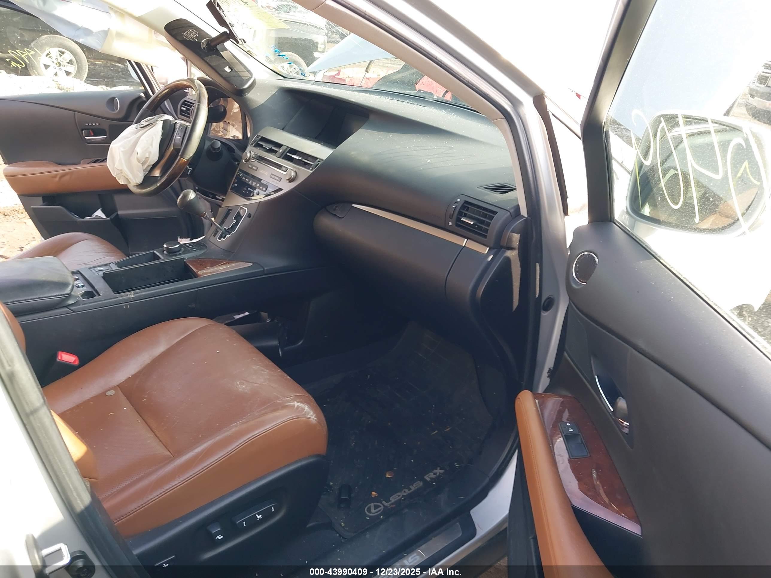 LEXUS RX image 5