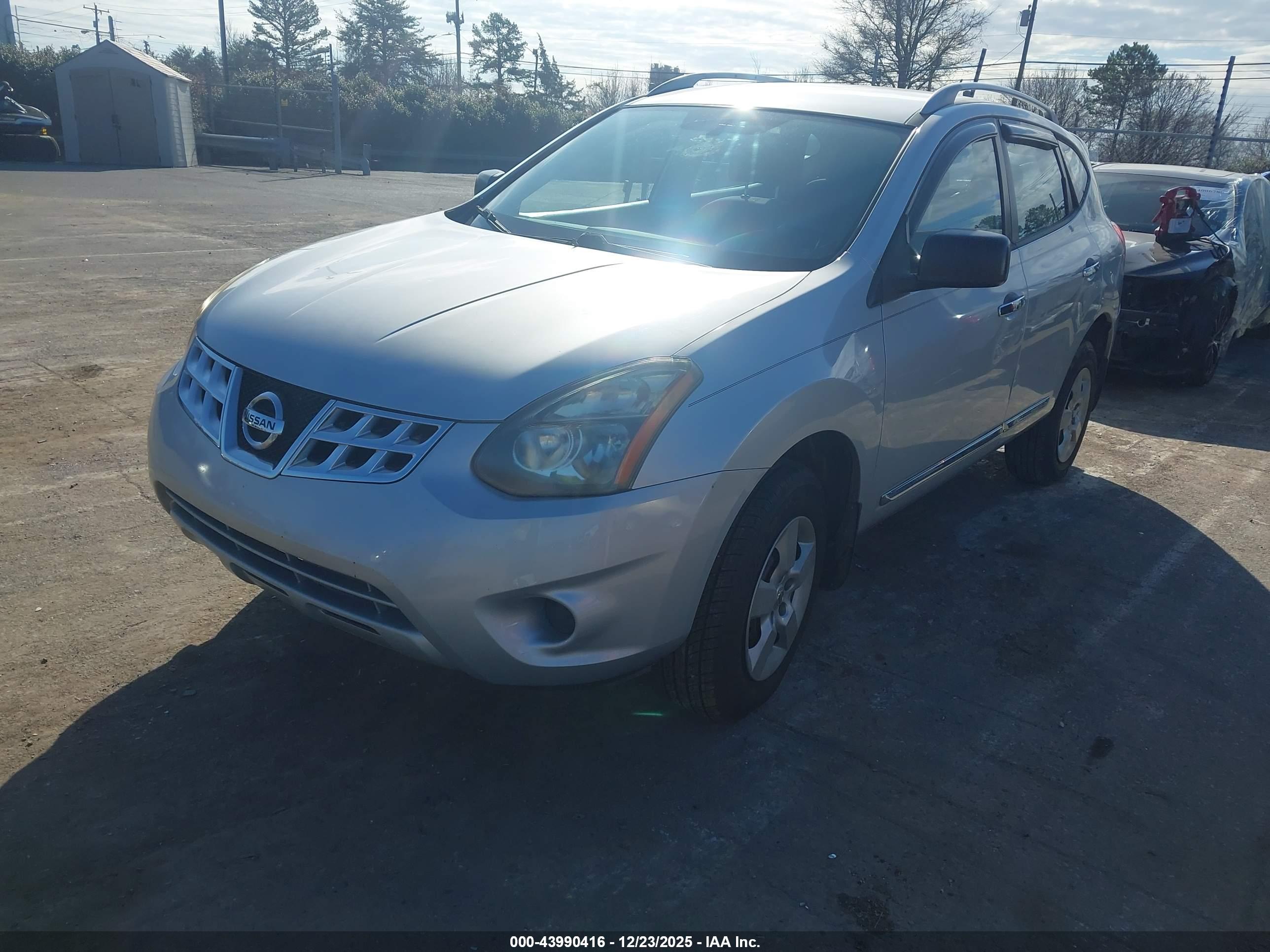 NISSAN ROGUE image 2