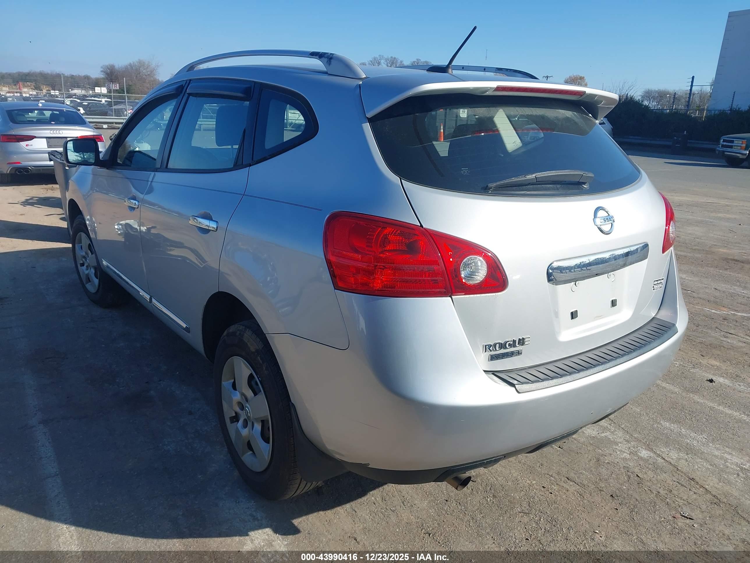 NISSAN ROGUE image 3