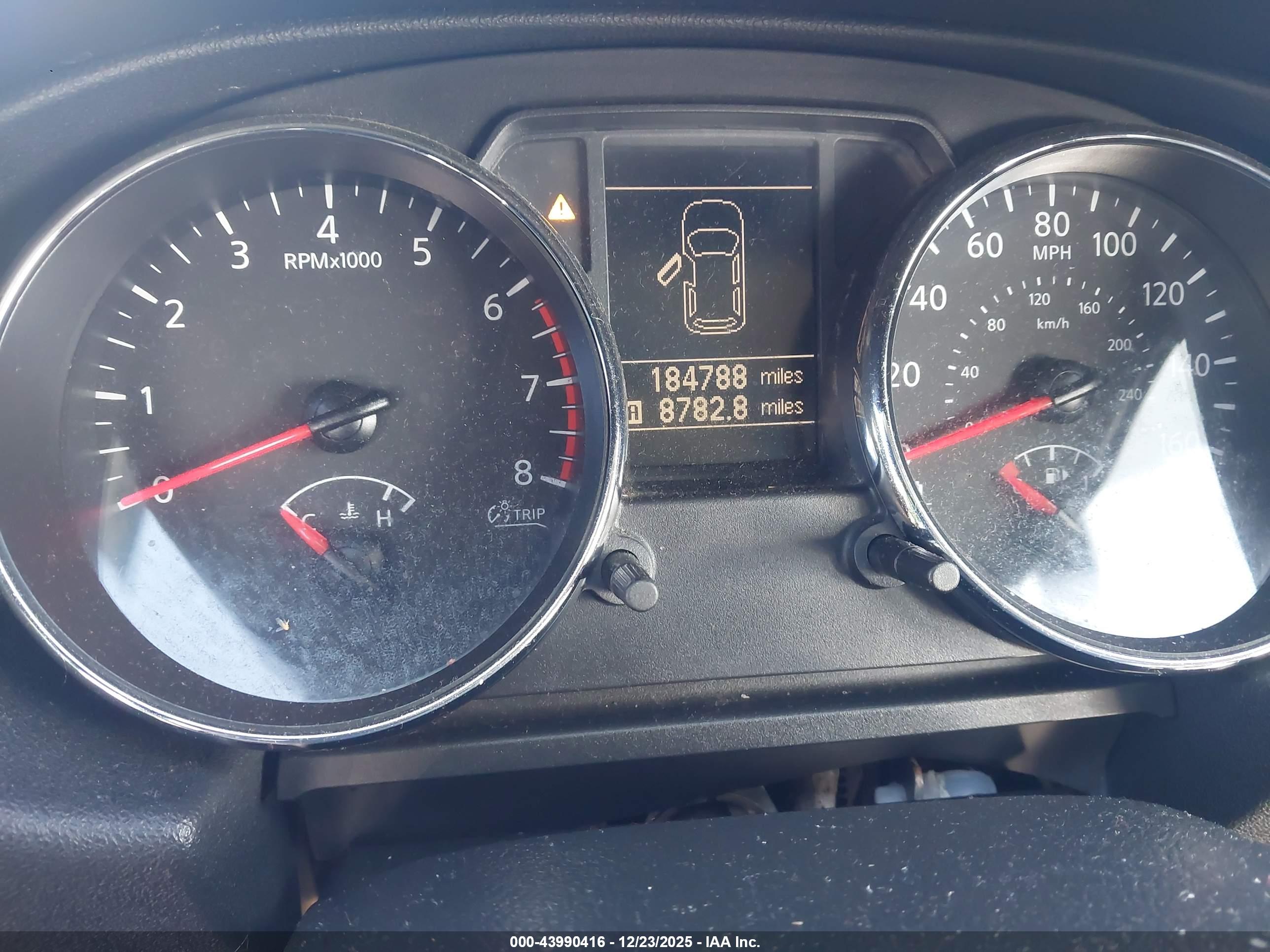 NISSAN ROGUE image 7
