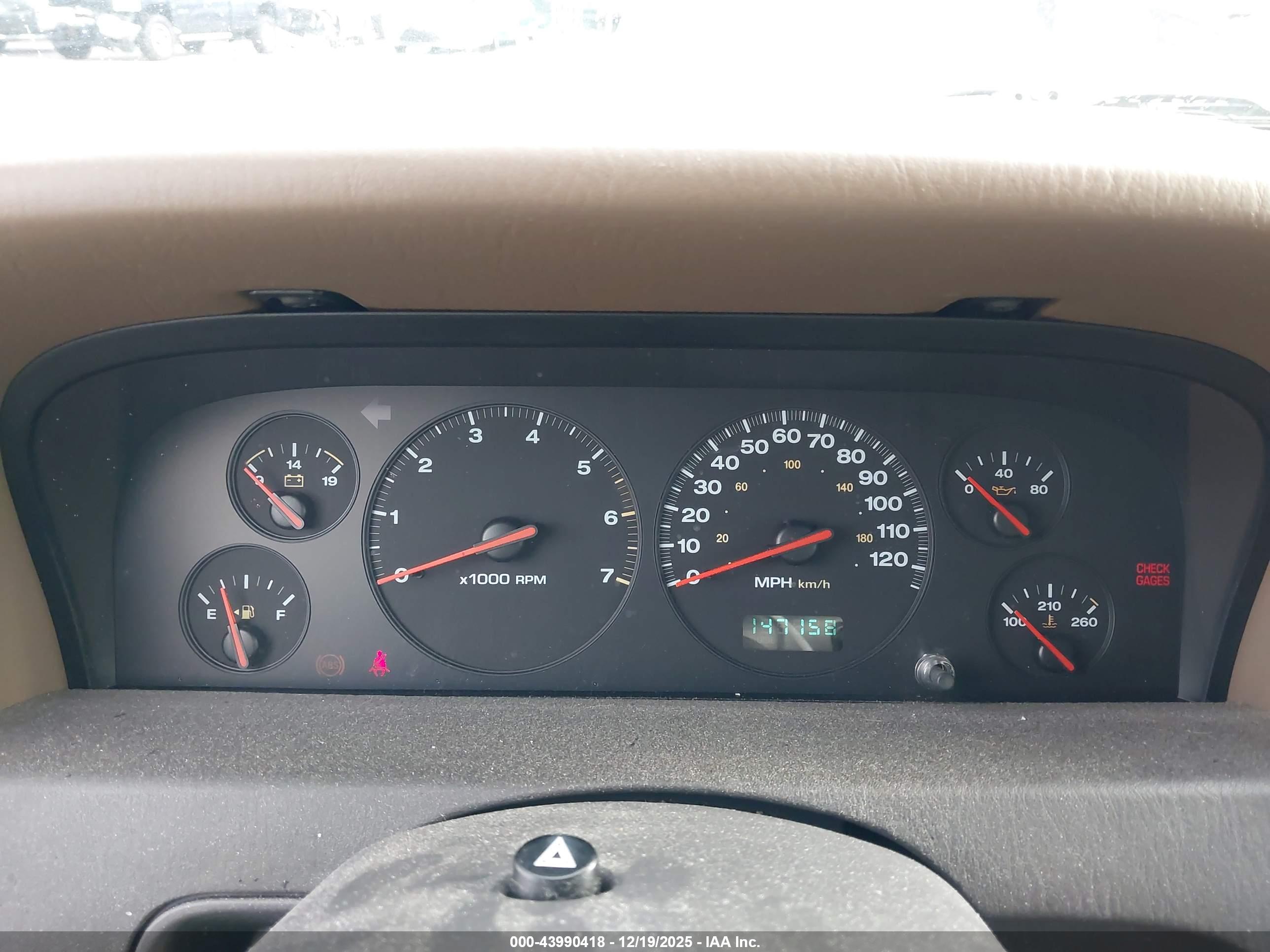 JEEP GRAND image 7