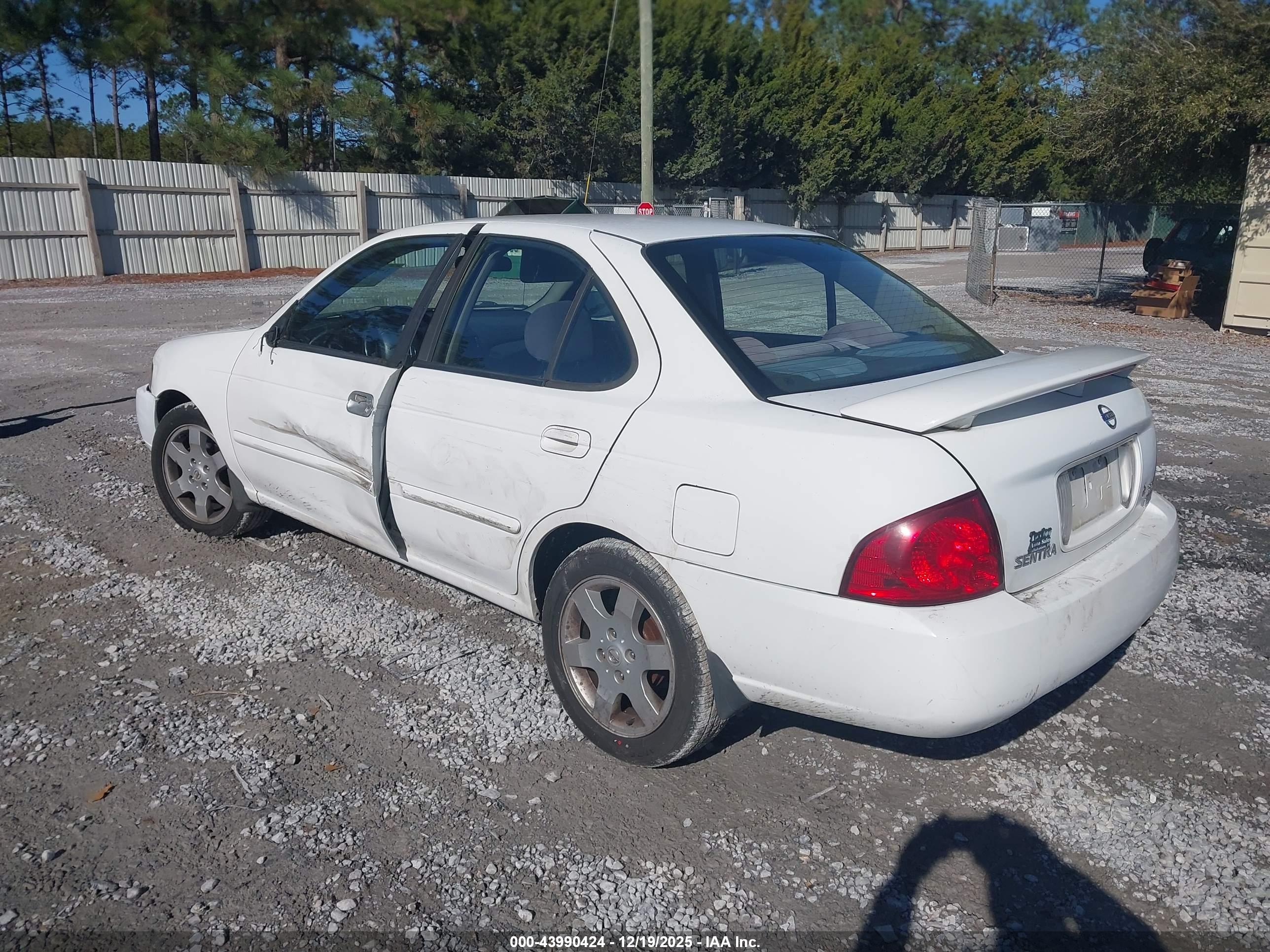 NISSAN SENTRA image 3
