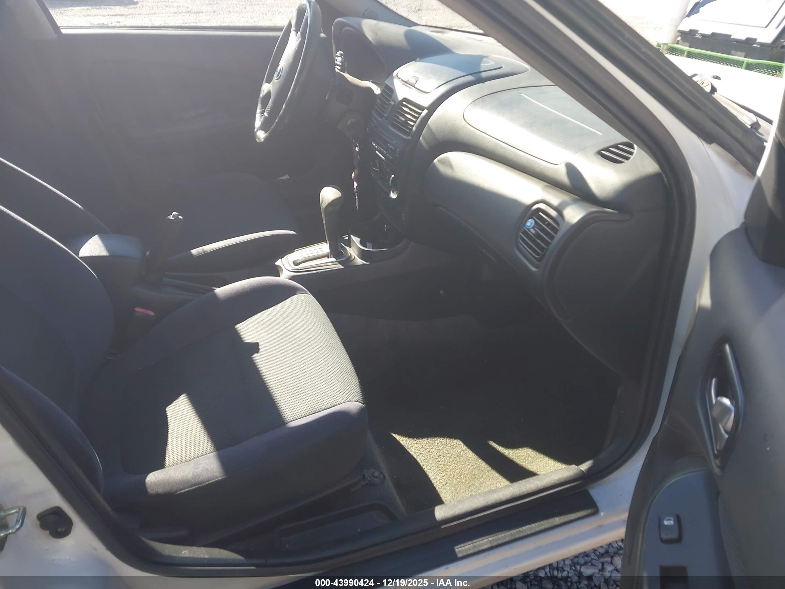 NISSAN SENTRA image 5