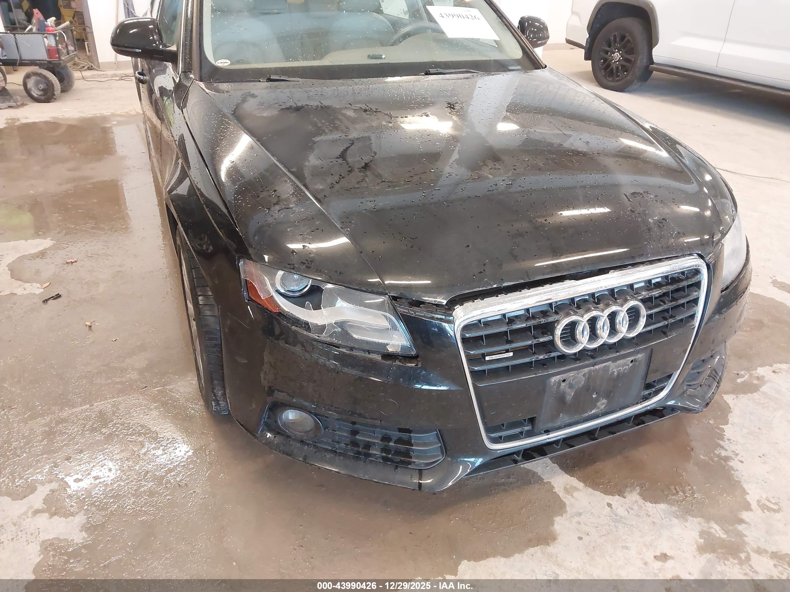 AUDI A4 image 6