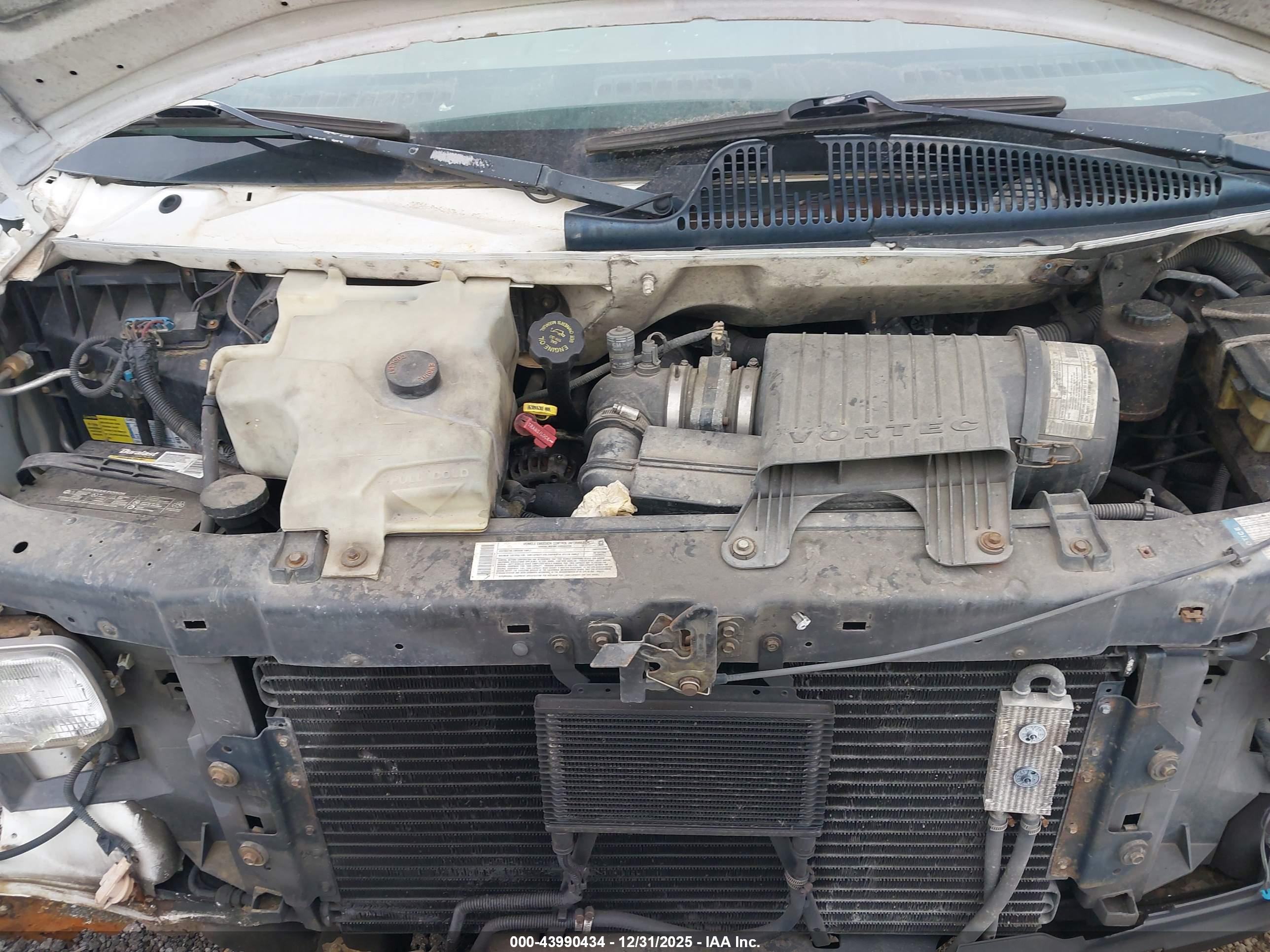 CHEVROLET EXPRESS image 10