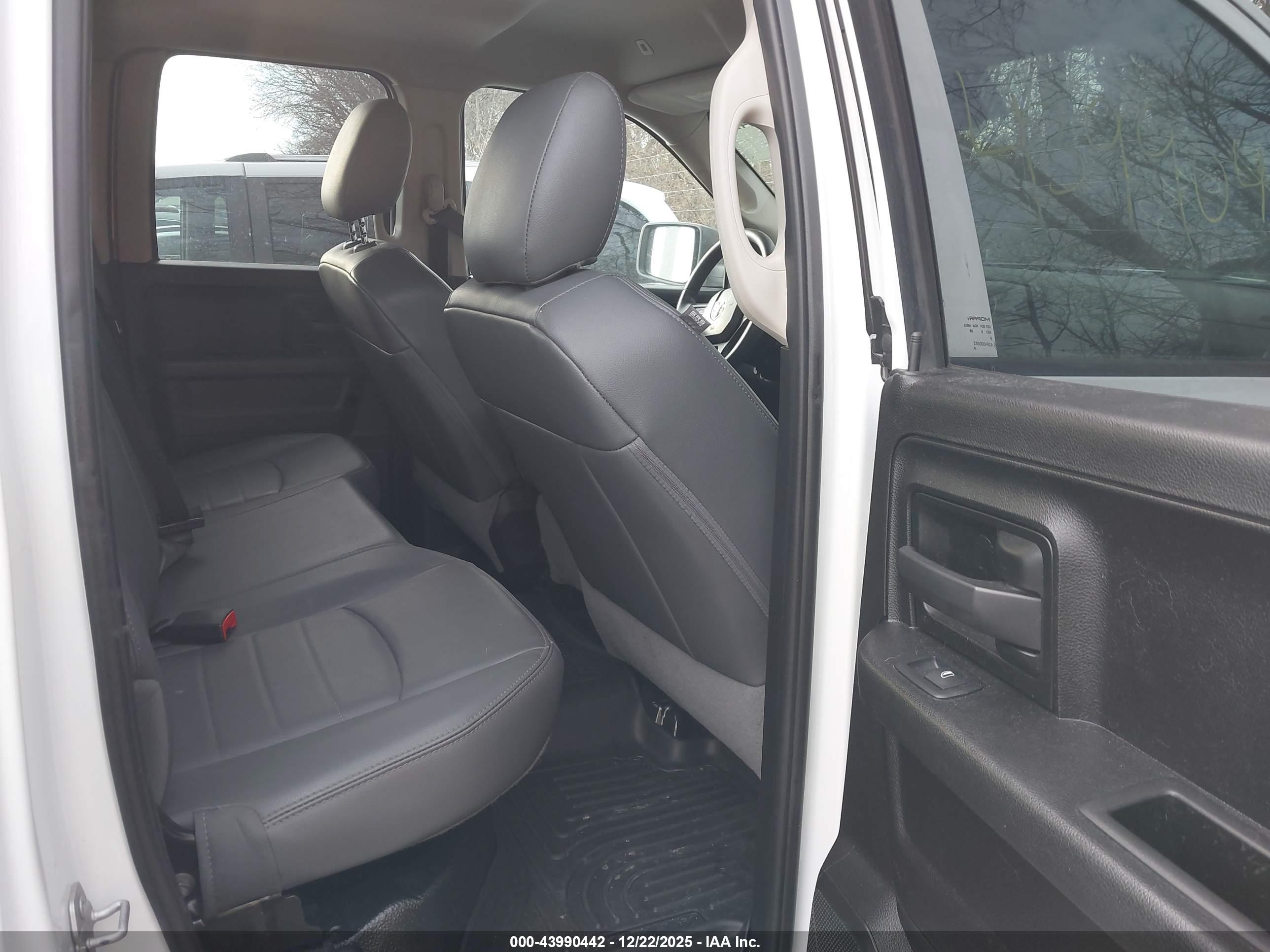 RAM 1500 image 8