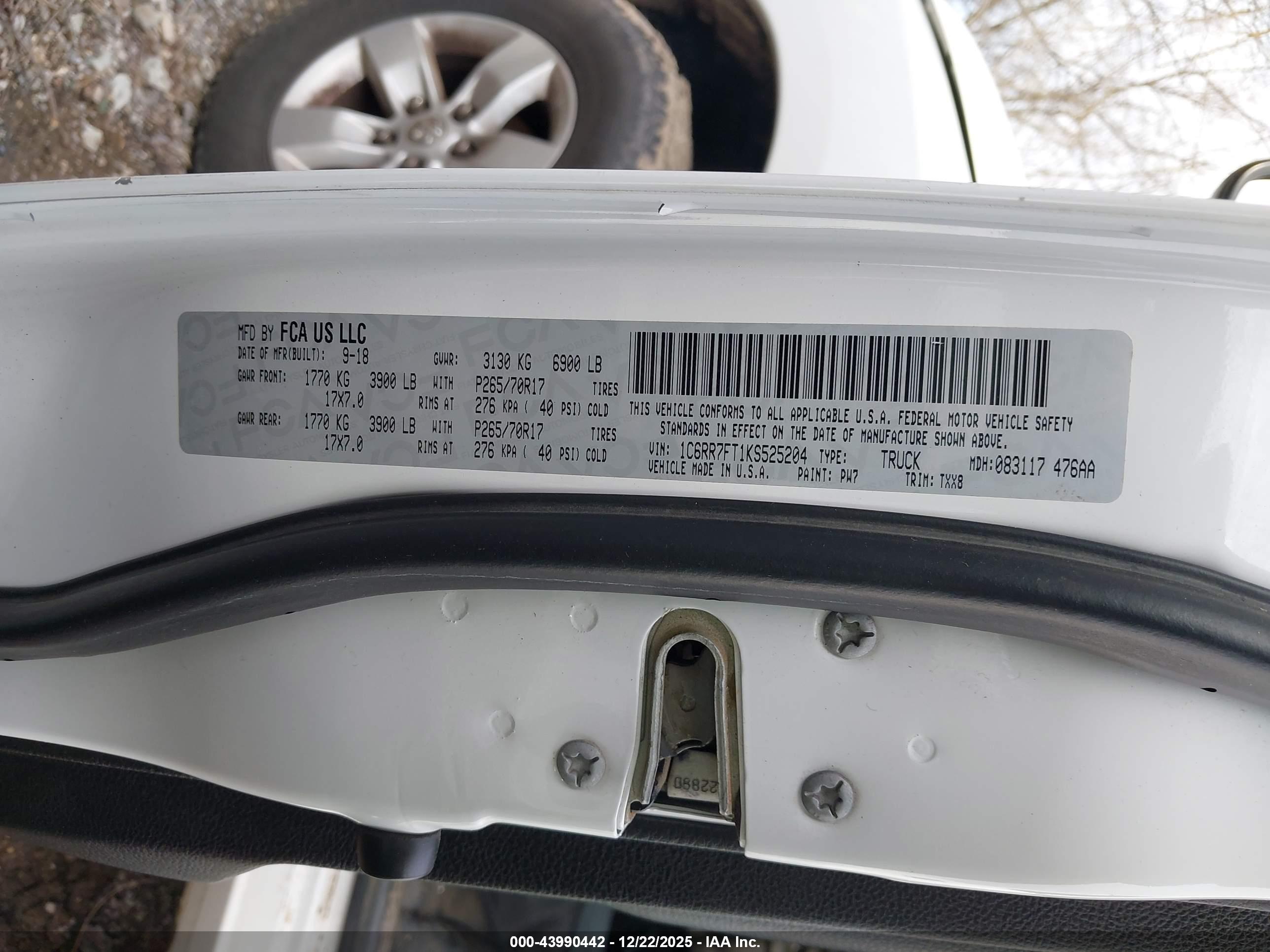 RAM 1500 image 9