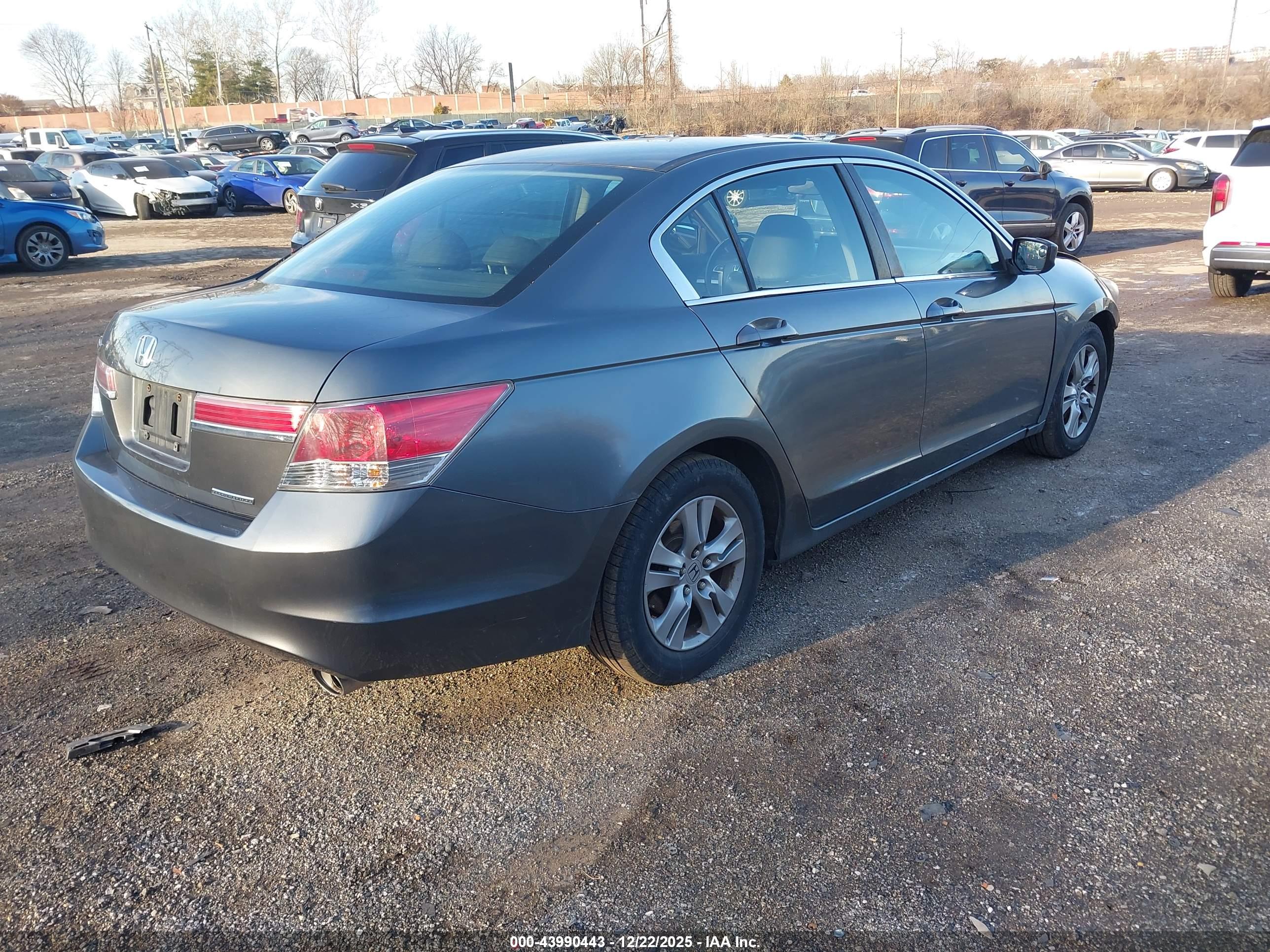 HONDA ACCORD image 4