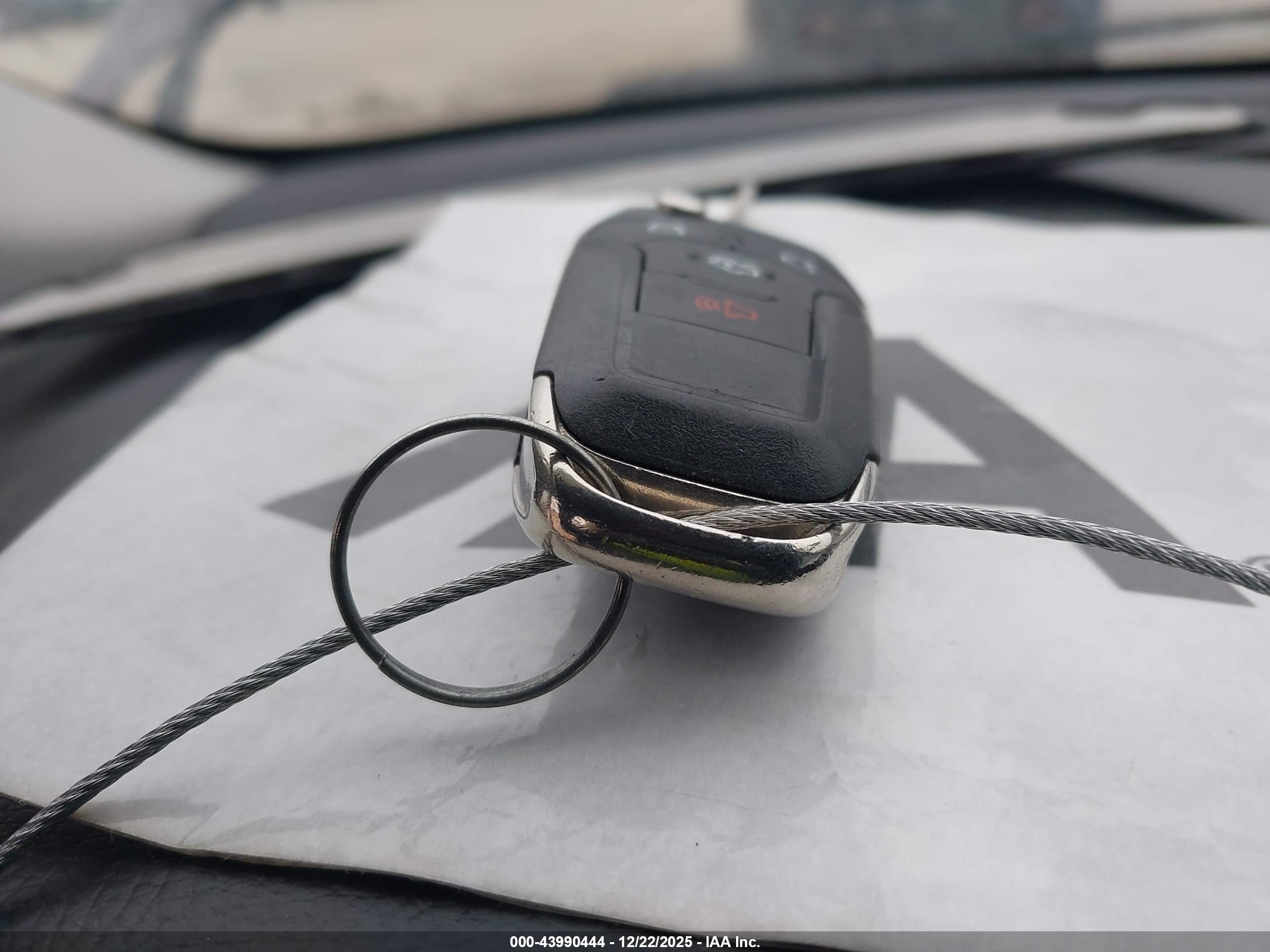FORD FUSION image 11