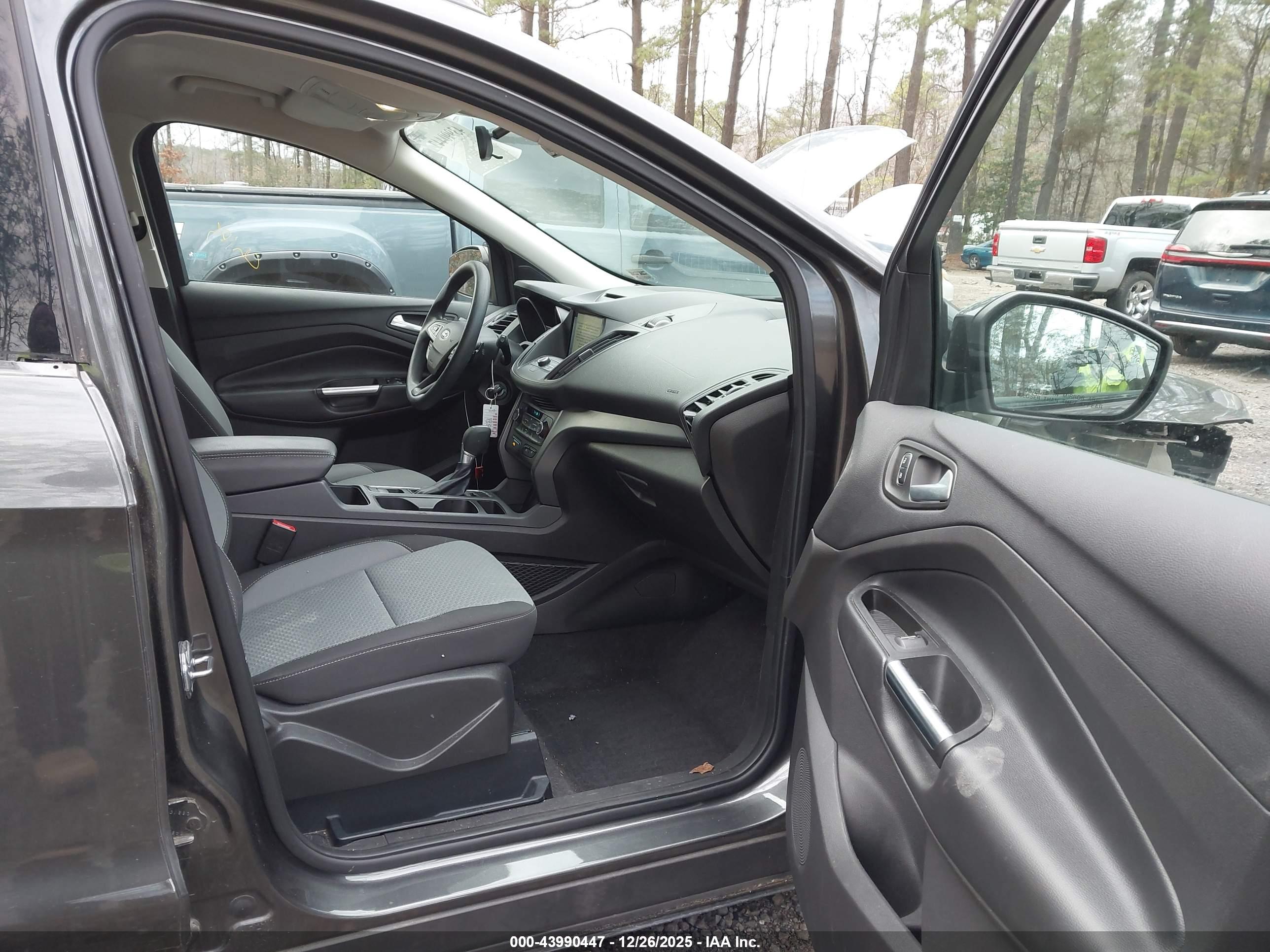 FORD ESCAPE image 5