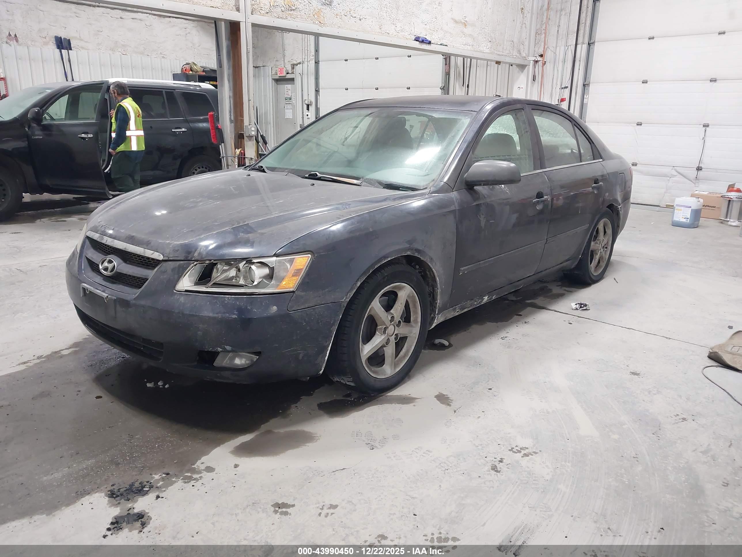 HYUNDAI SONATA image 2