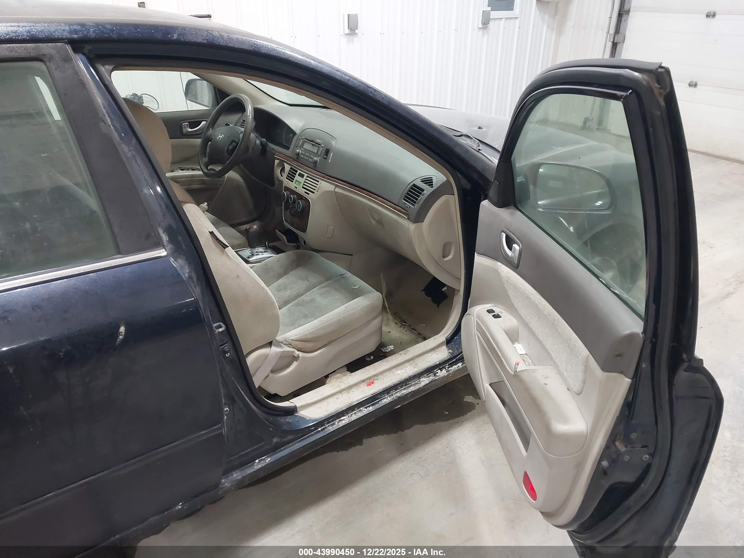 HYUNDAI SONATA image 5