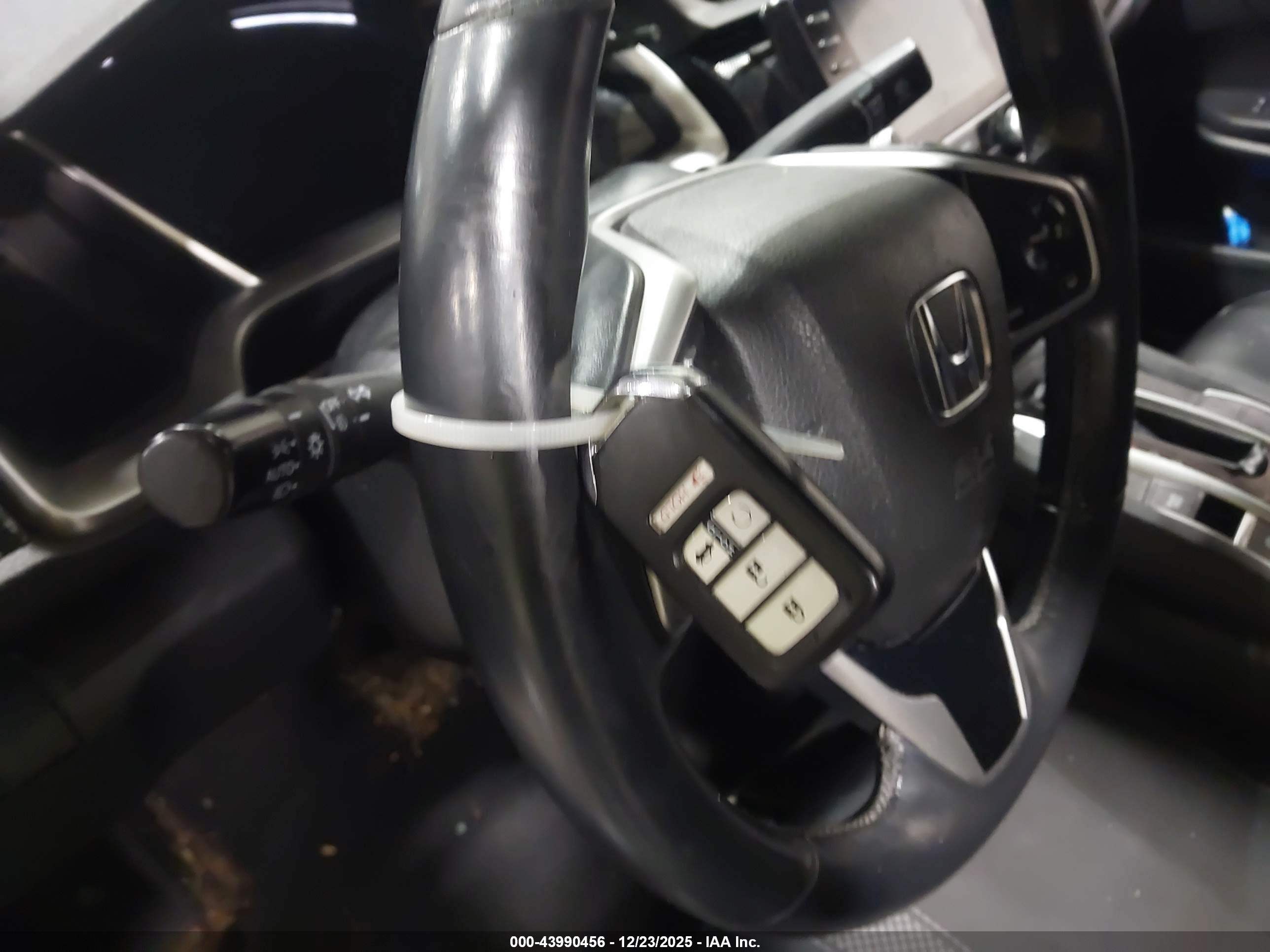 HONDA CIVIC image 11