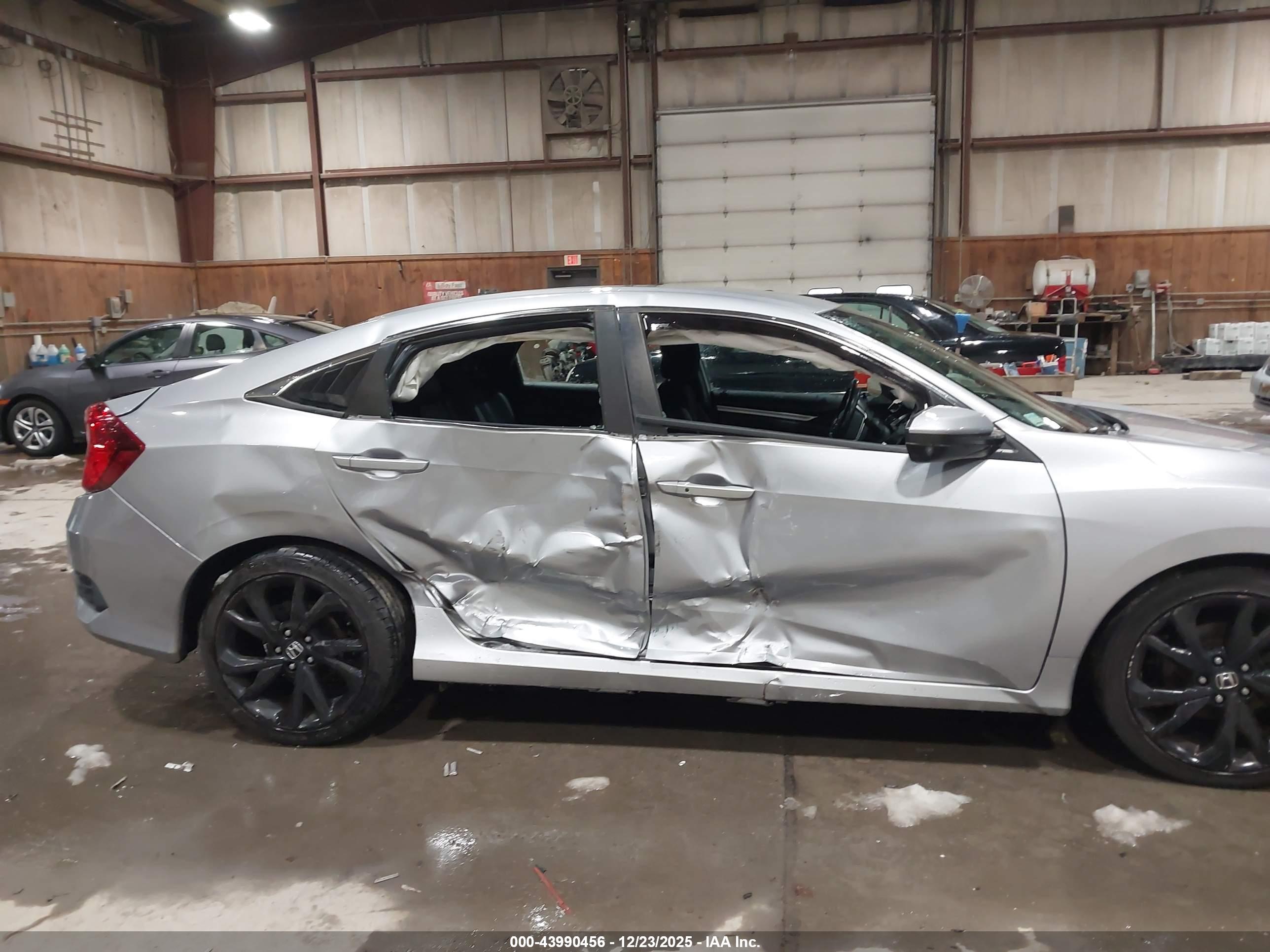 HONDA CIVIC image 6