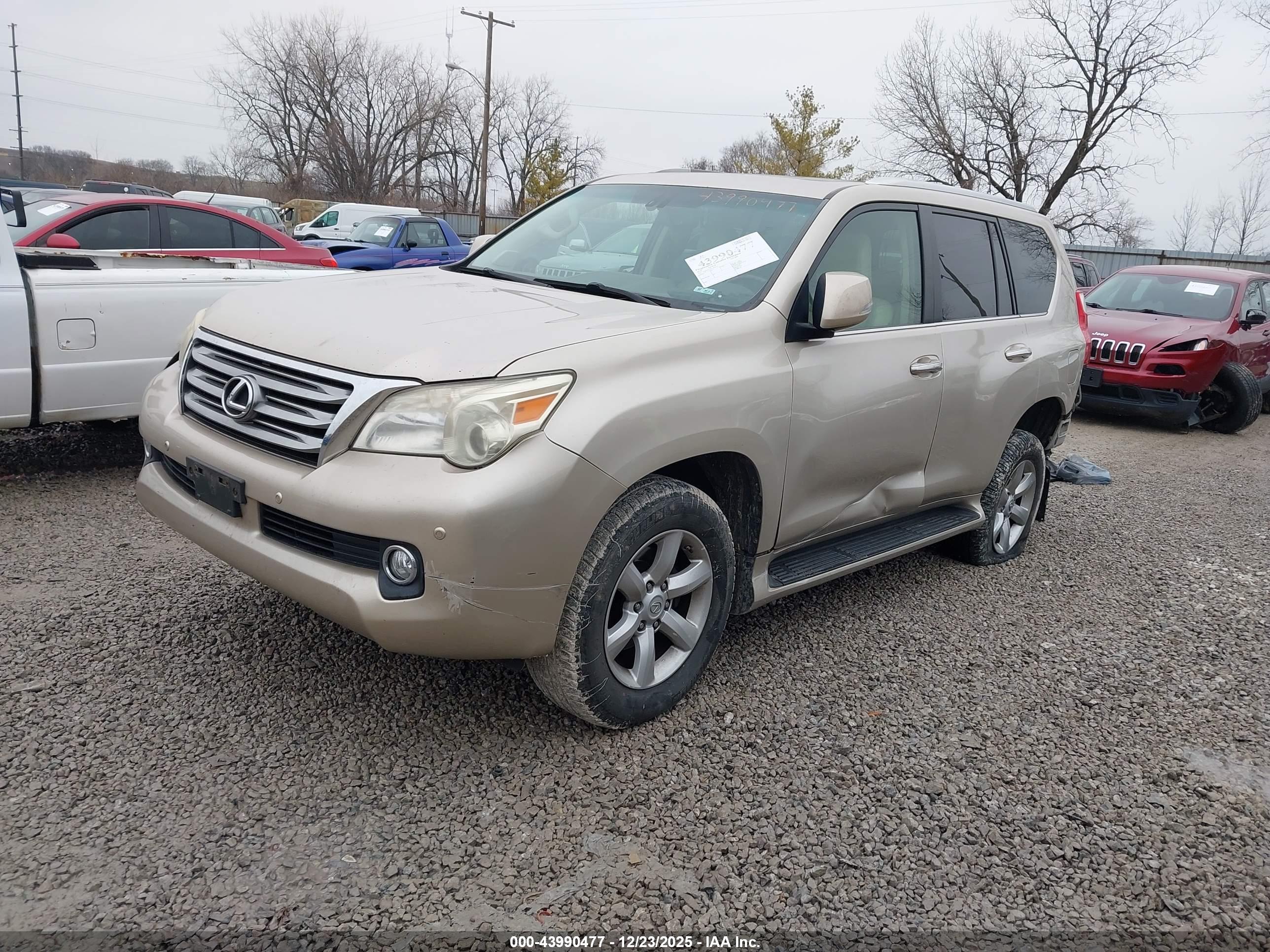 LEXUS GX image 2