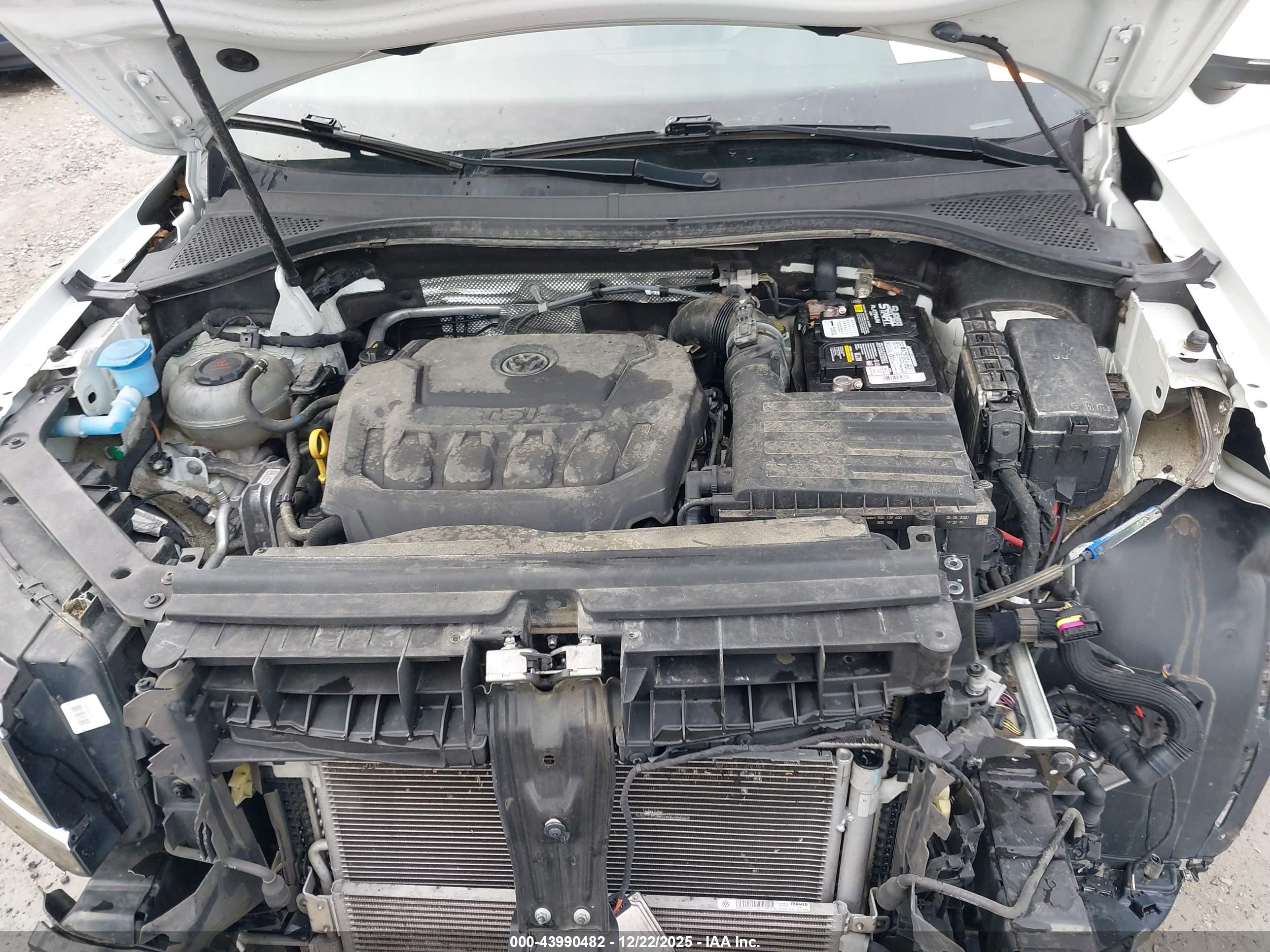 VOLKSWAGEN TIGUAN image 10
