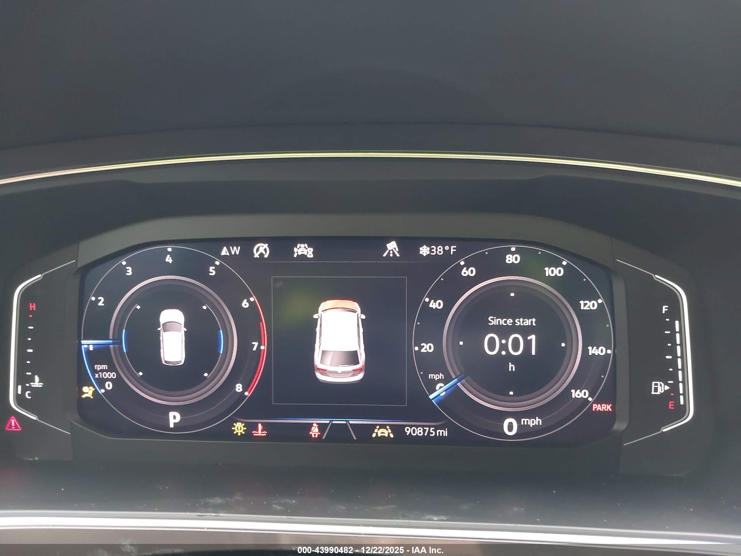 VOLKSWAGEN TIGUAN image 7