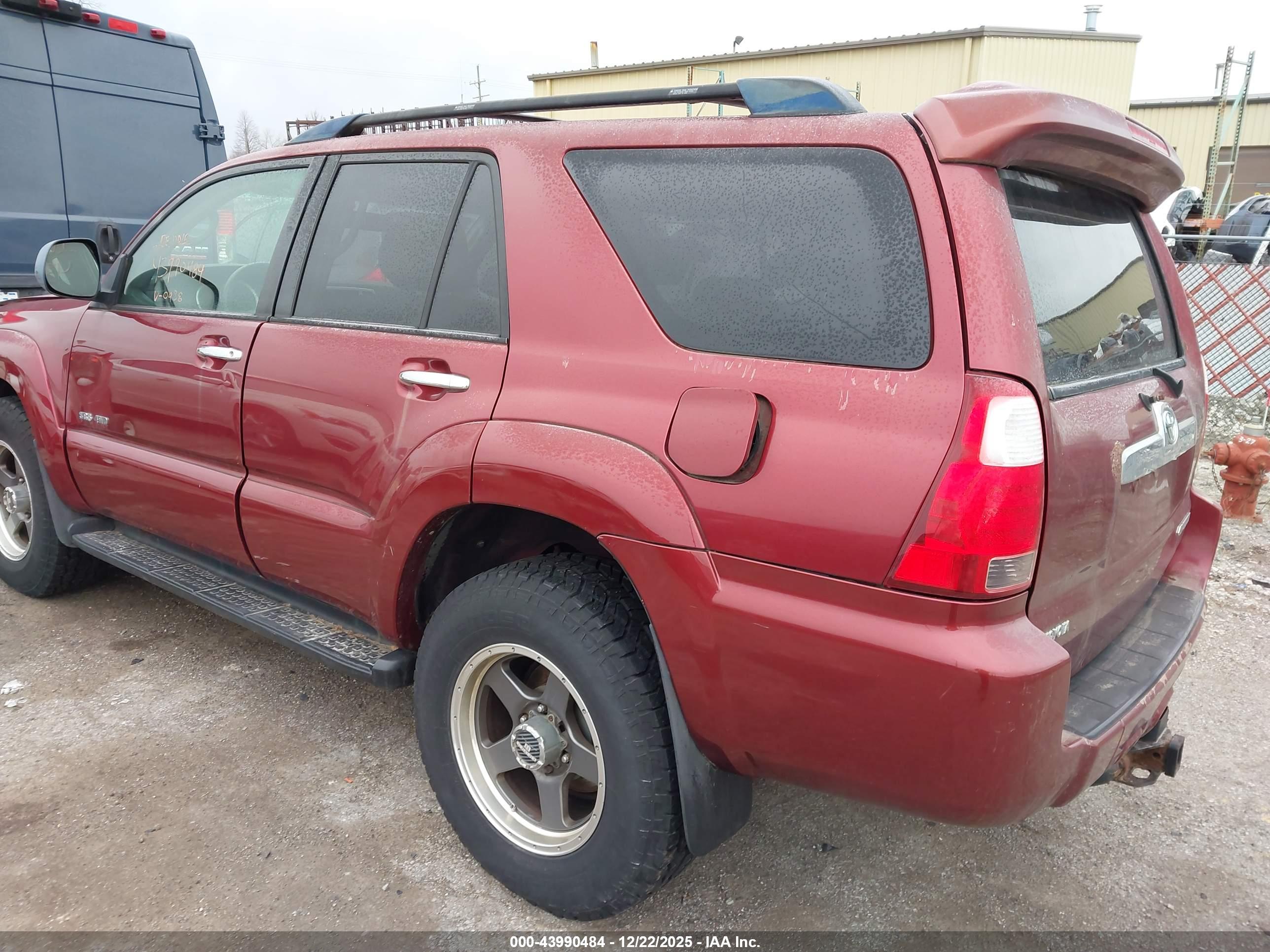 TOYOTA 4RUNNER image 3