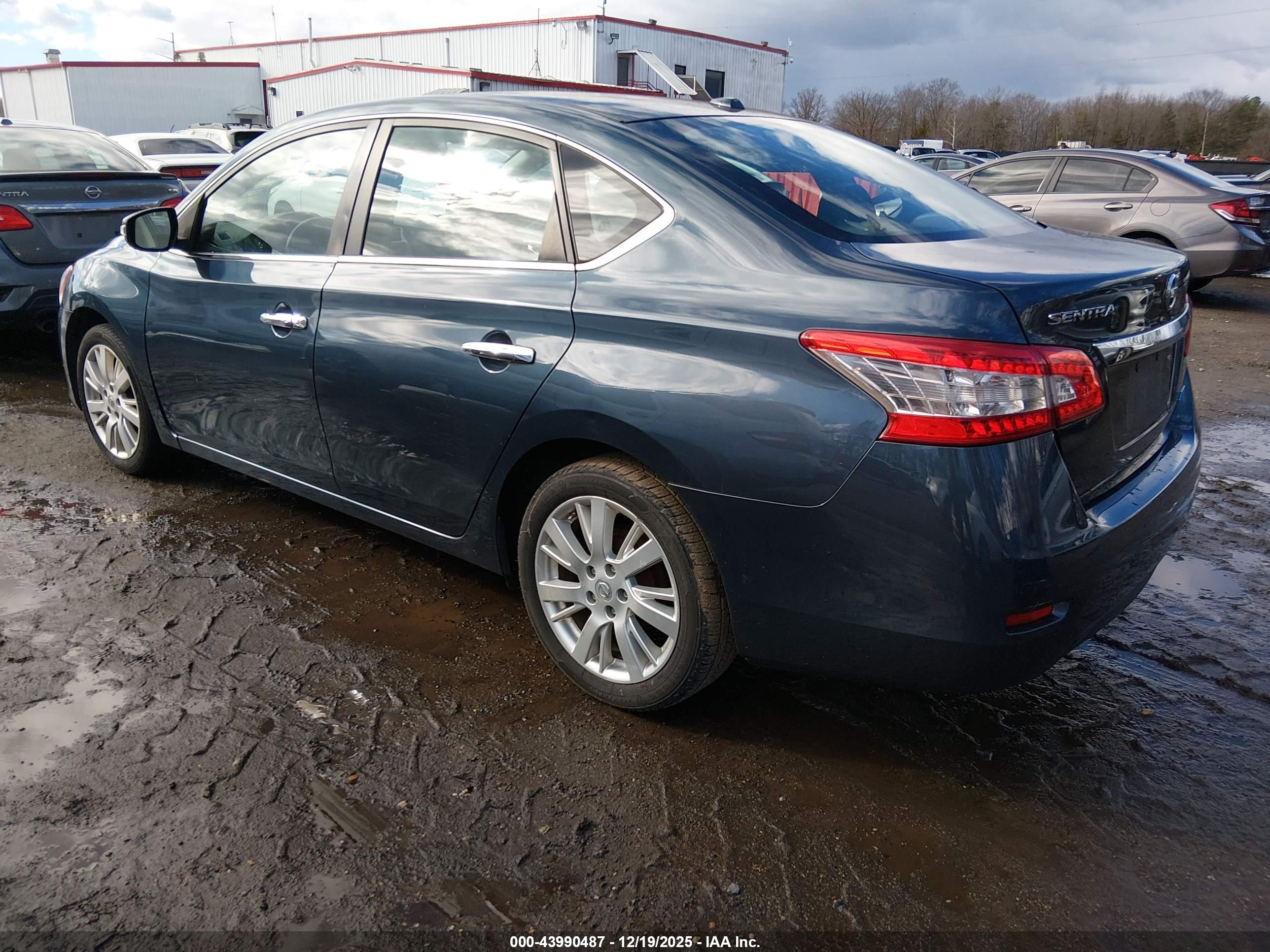 NISSAN SENTRA image 3