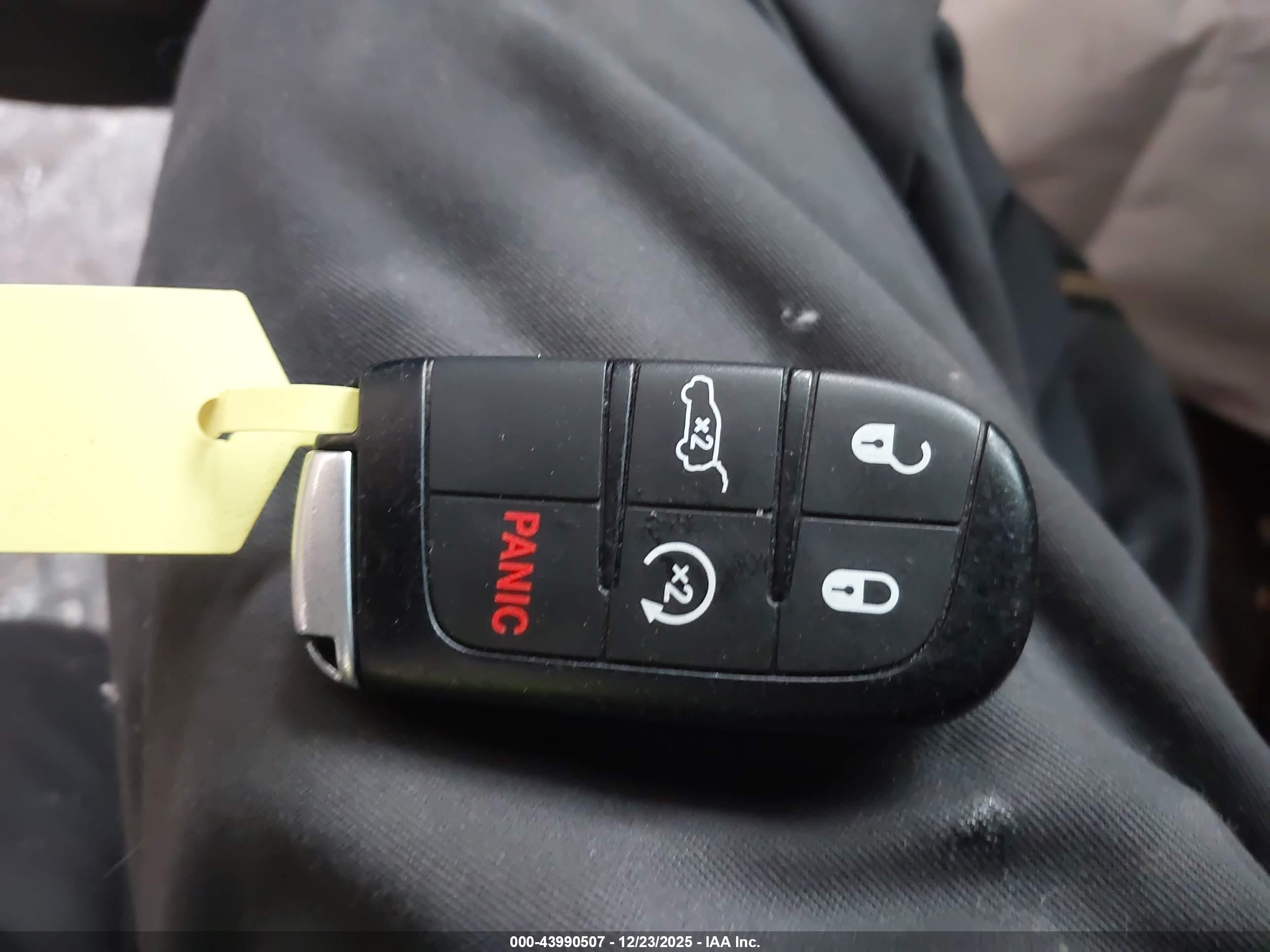 JEEP GRAND image 11