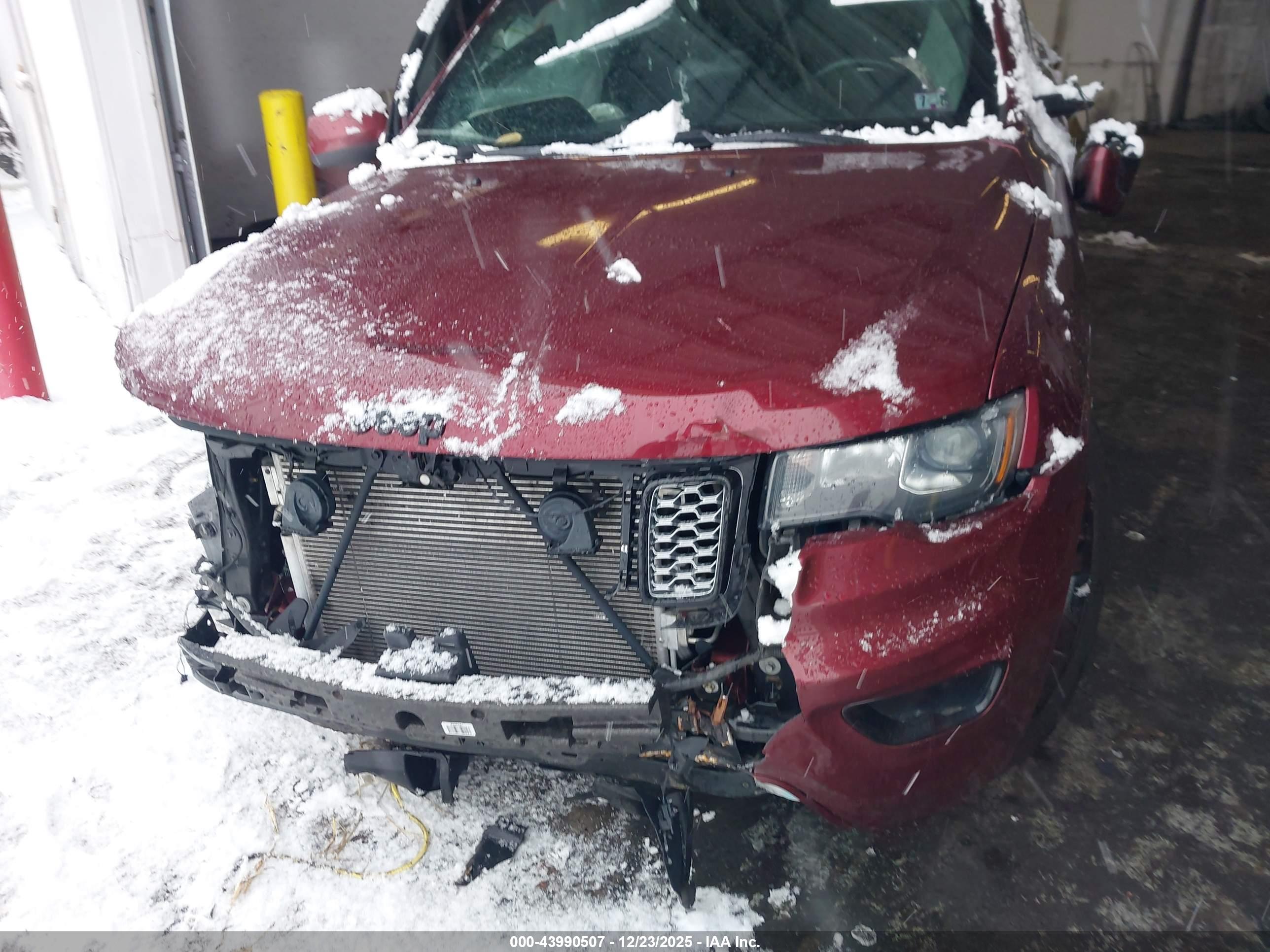 JEEP GRAND image 6